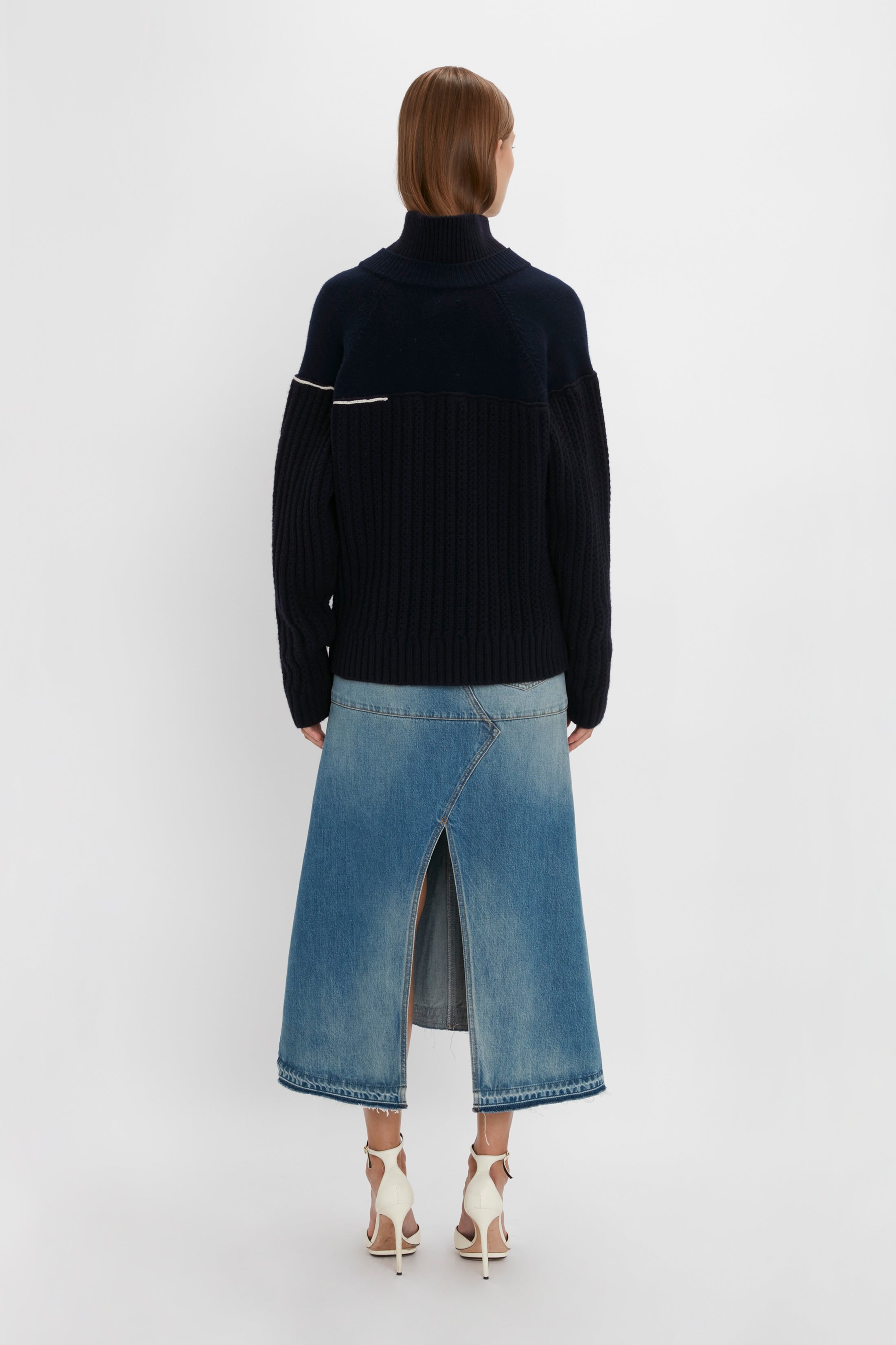 Collar Detail Jumper In Navy - 4