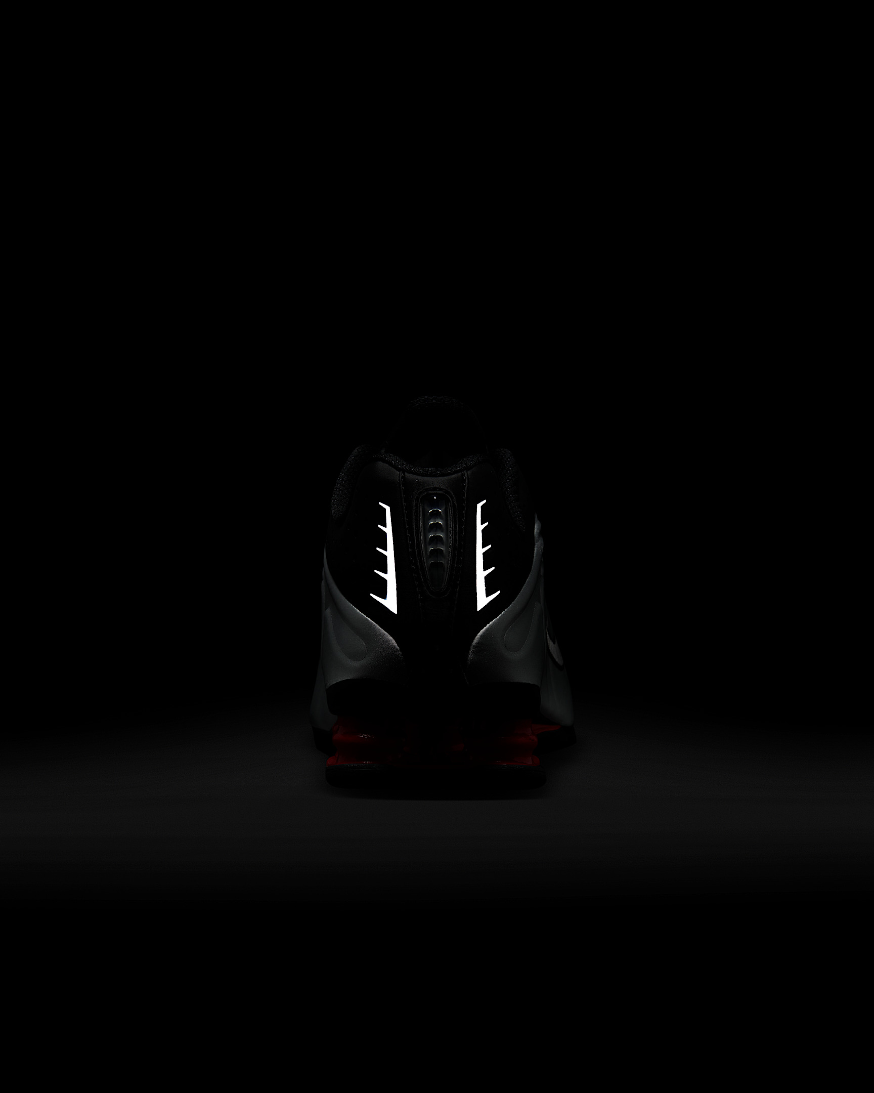 Nike Shox R4 Women's Shoes - 10