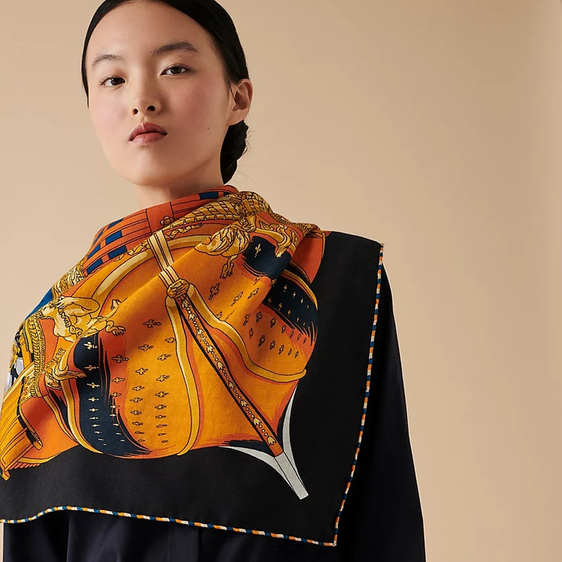 La Reale giant triangle 1