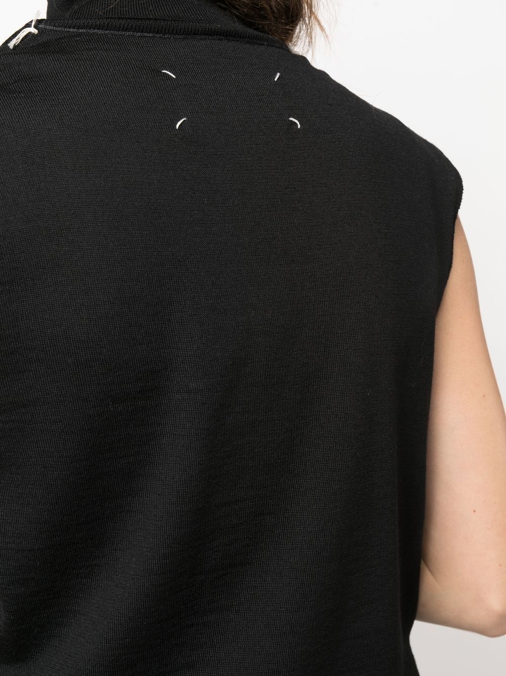 roll-neck sleeveless knitted top - 9