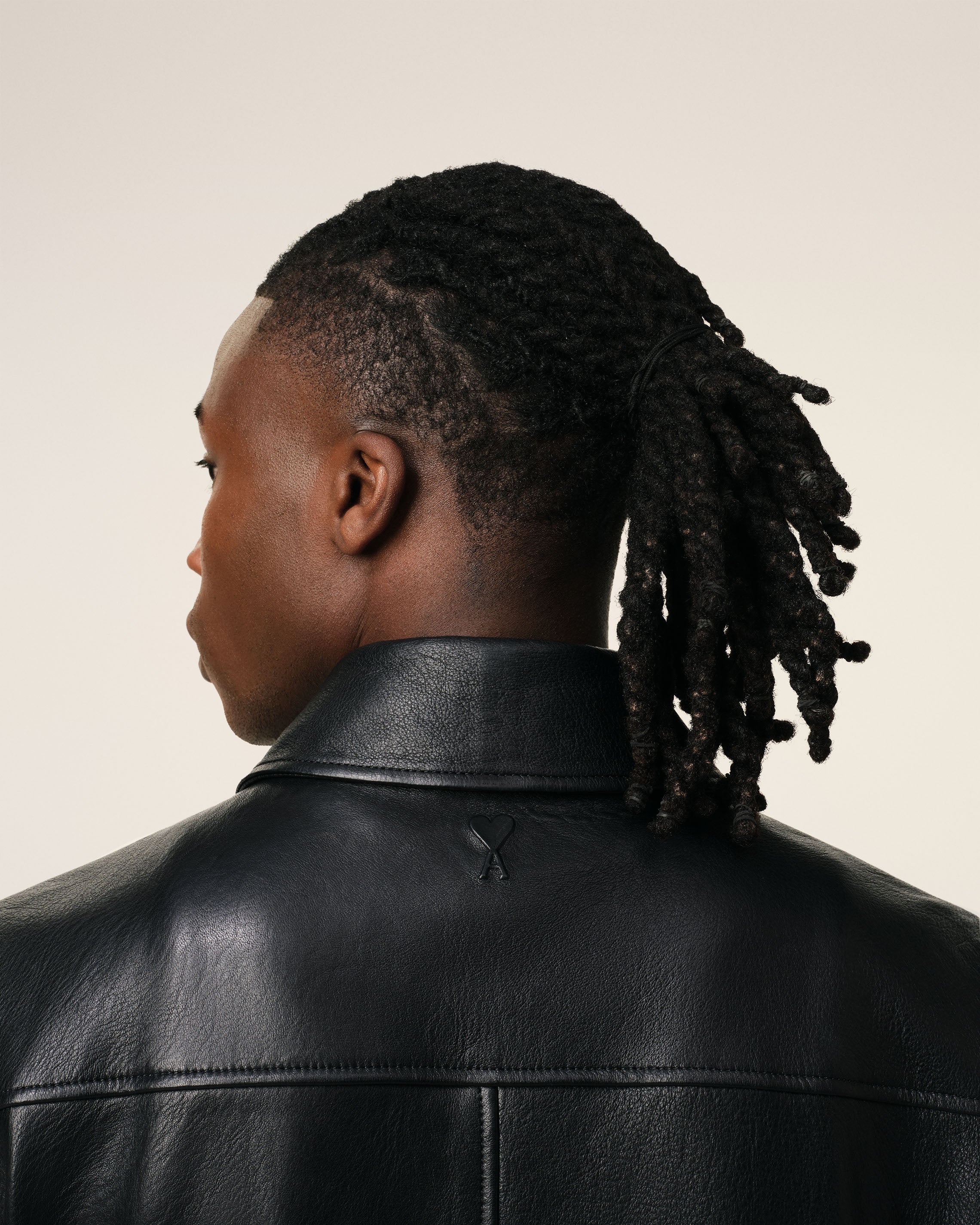 BLACK LEATHER ZIPPED JACKET - 4