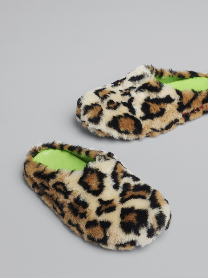 LEOPARD PRINT FAUX FUR FUSSBETT SABOT 5