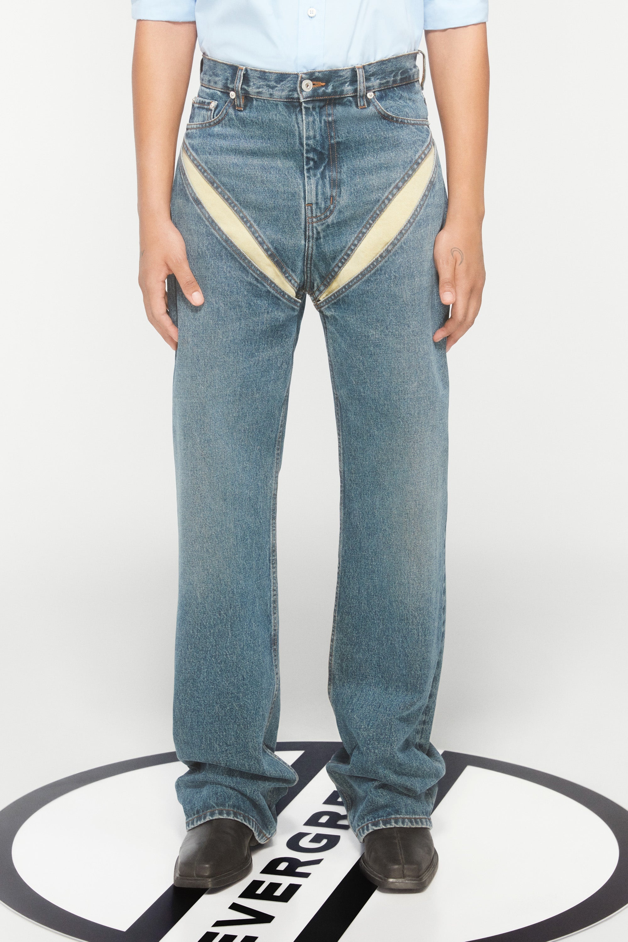 EVERGREEN CUT OUT JEANS - 3