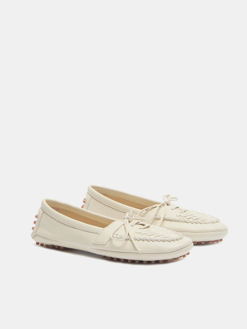 LE MONDE BÉRYL Driver Moccasin / Ecru Leather Embroidered outlook
