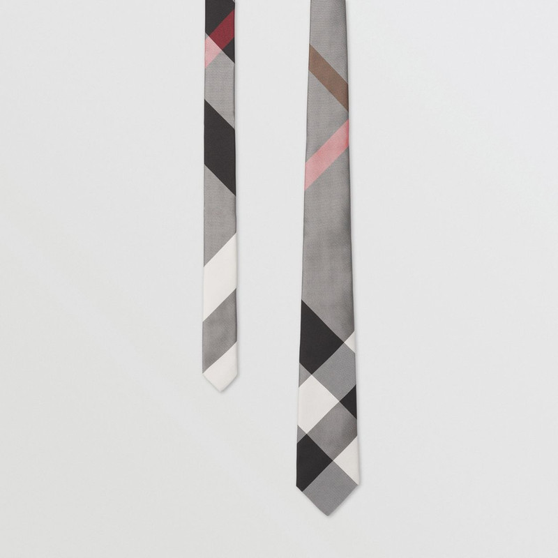 Classic Cut Check Silk Tie 1
