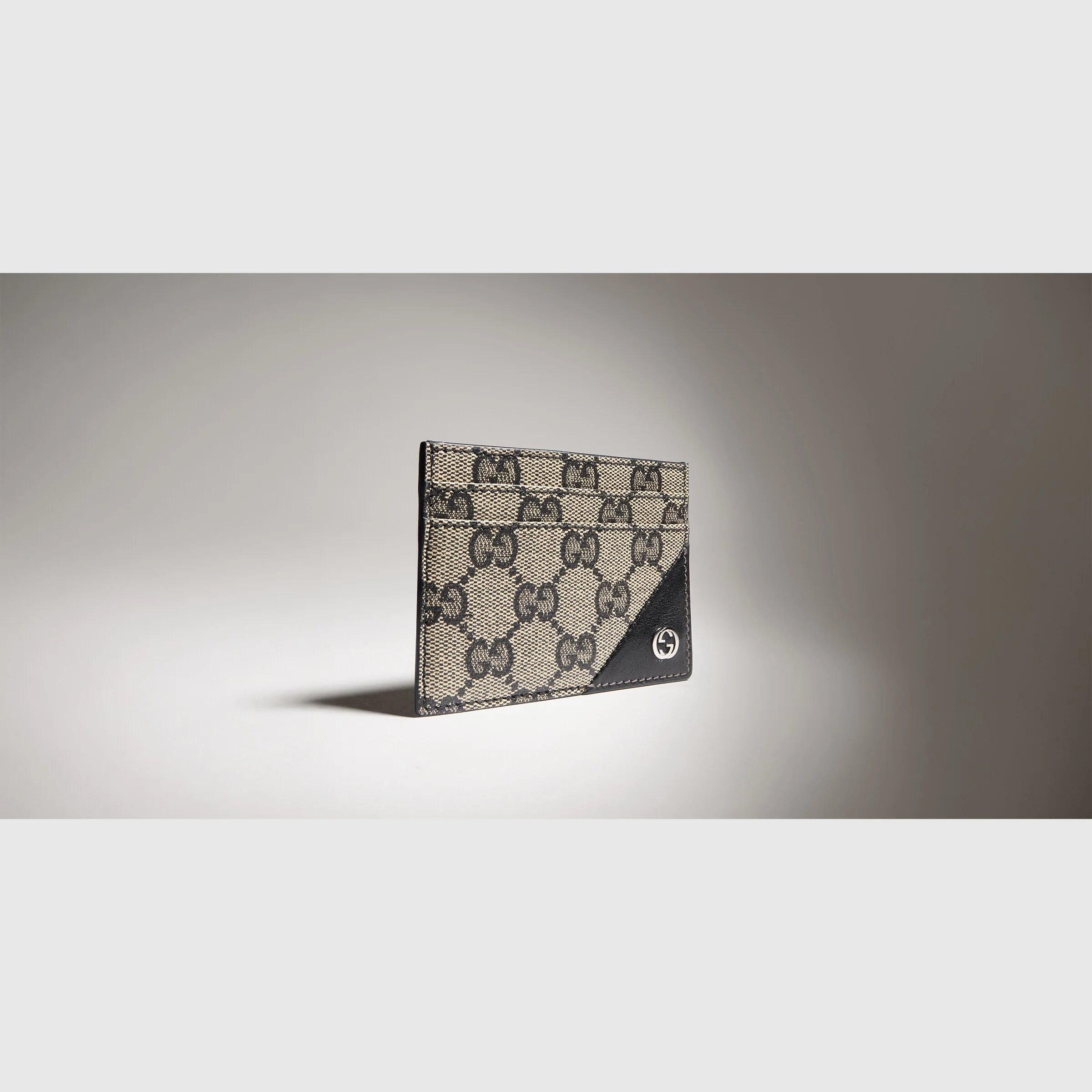 Card case wallet with Interlocking G - 1