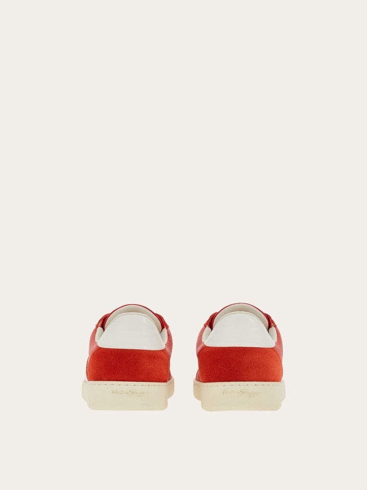 LOW SNEAKER WITH SIGNATURE - 3