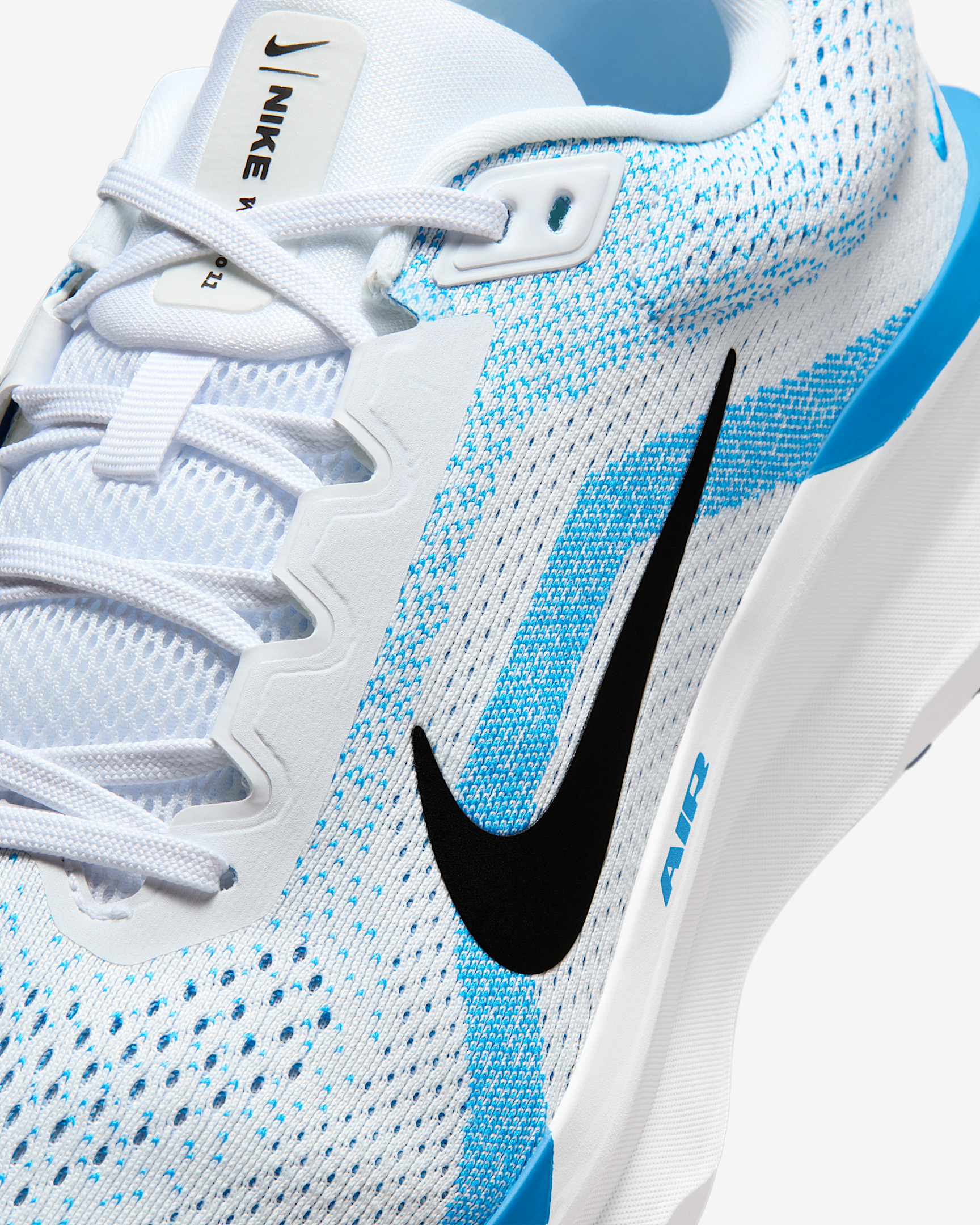 Nike Winflo 11 Men's Road Running Shoes (Extra Wide) - 7