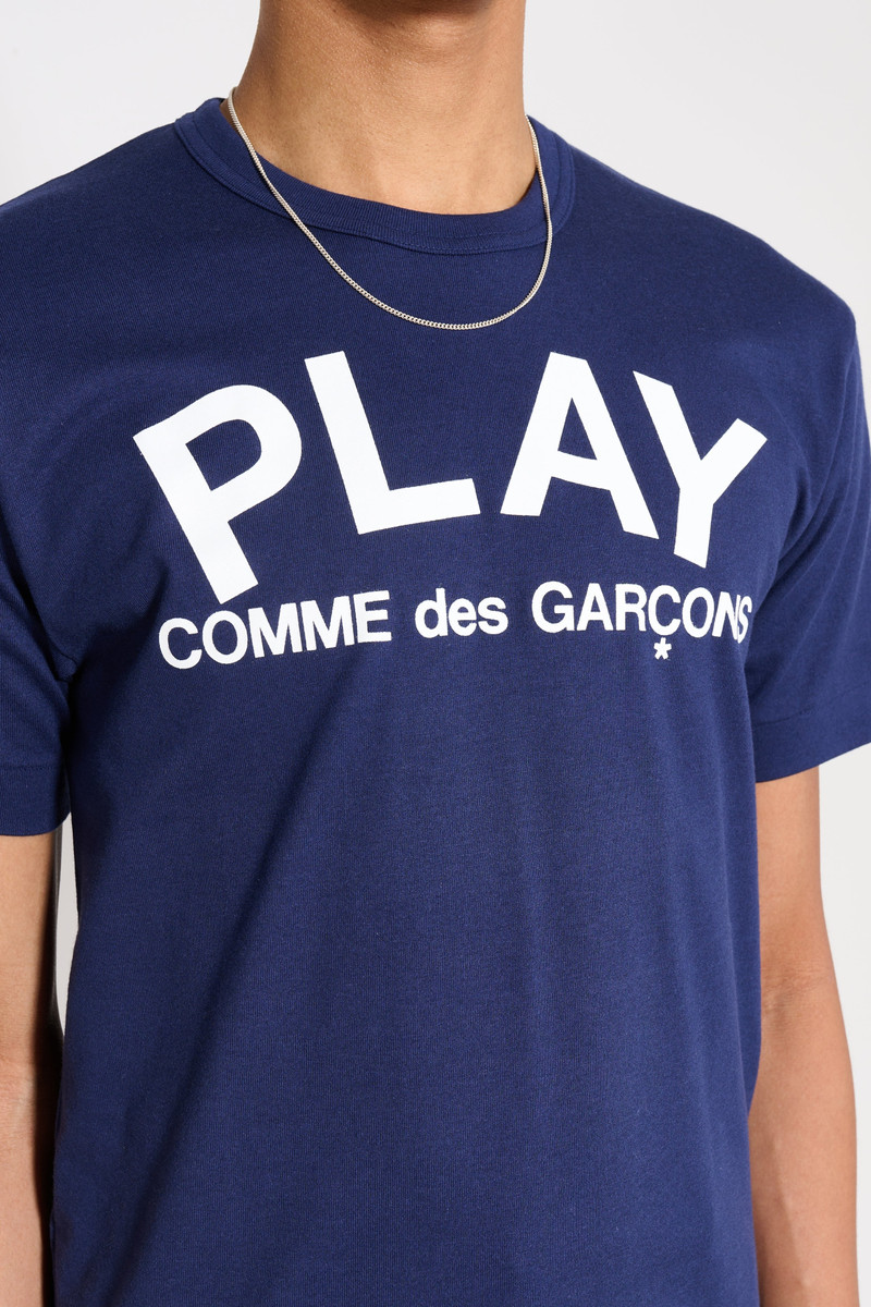 Comme Des Garçons COMME DES GARÇONS PLAY LOGO T-SHIRT DARK NAVY outlook