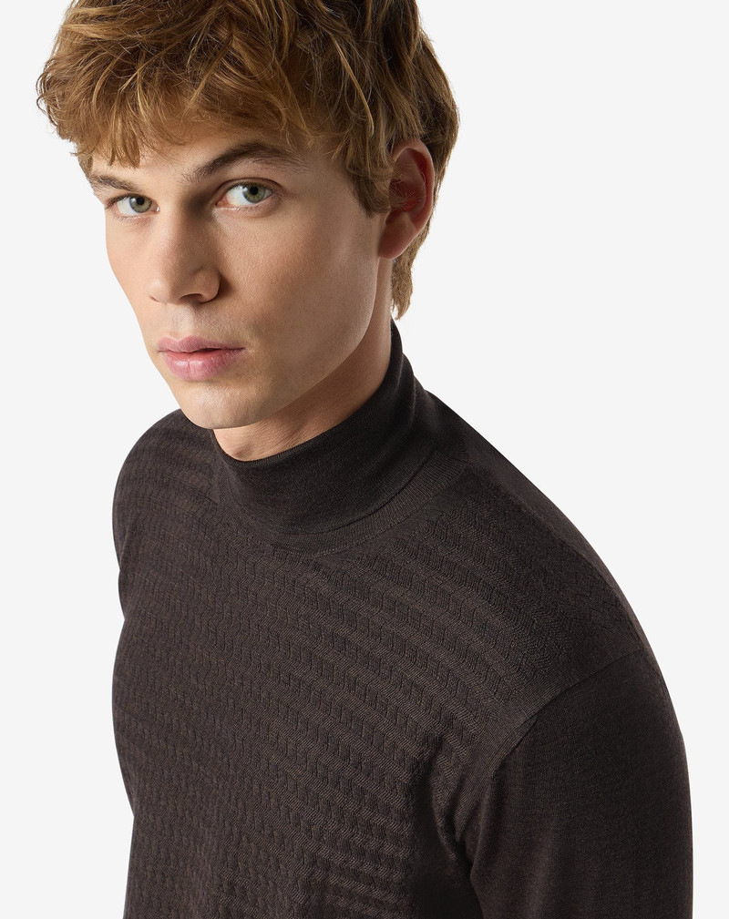 Brown ultra-fine 120's wool turtleneck with wavy stitch 4