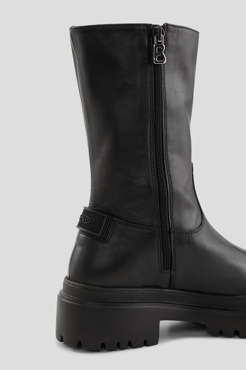 Chesa Alpina Boots in Black - 6