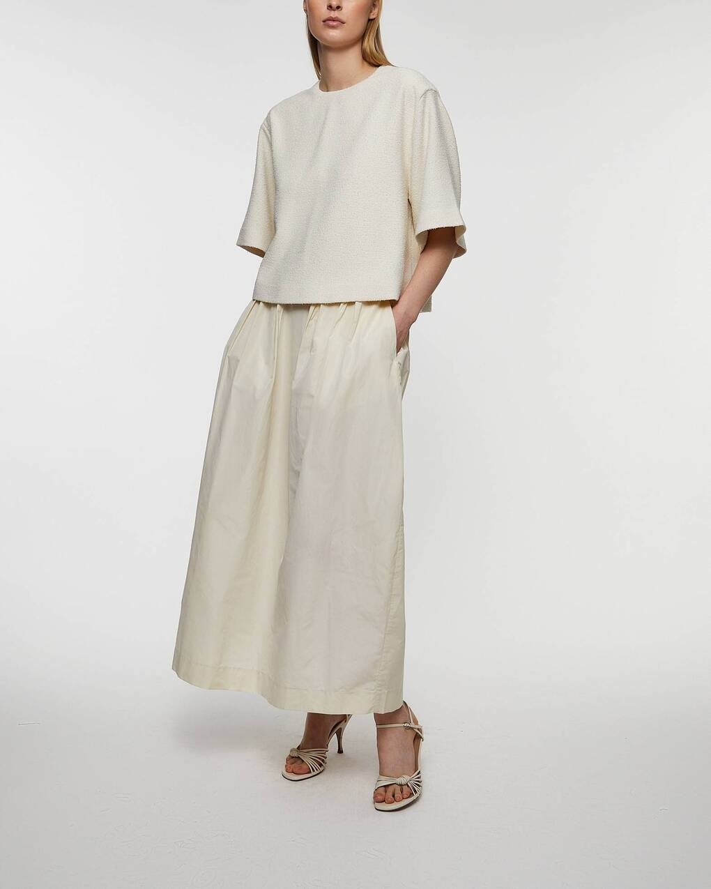 Skirt Curved Pleated White - 3