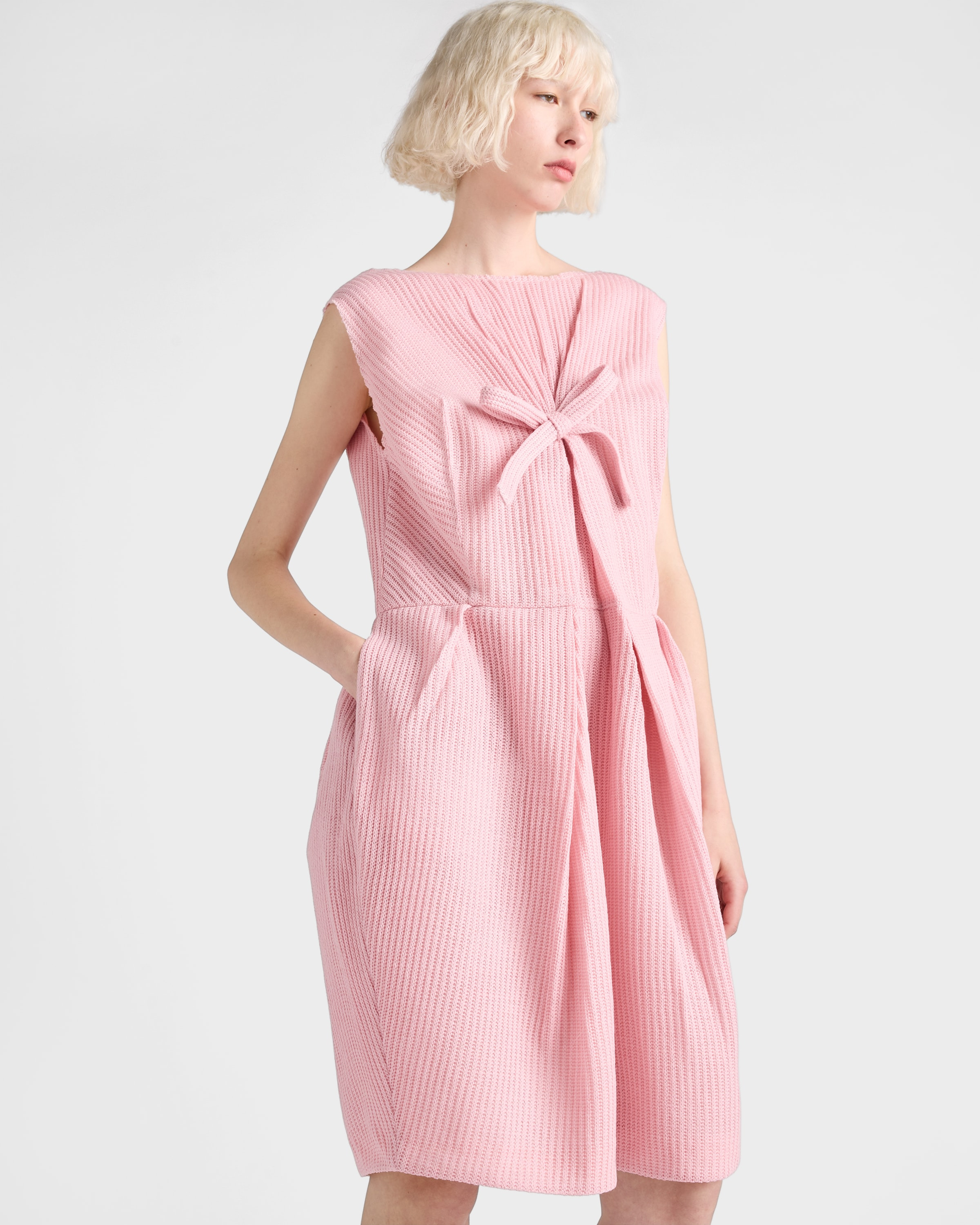Wool knit dress with bow - 4