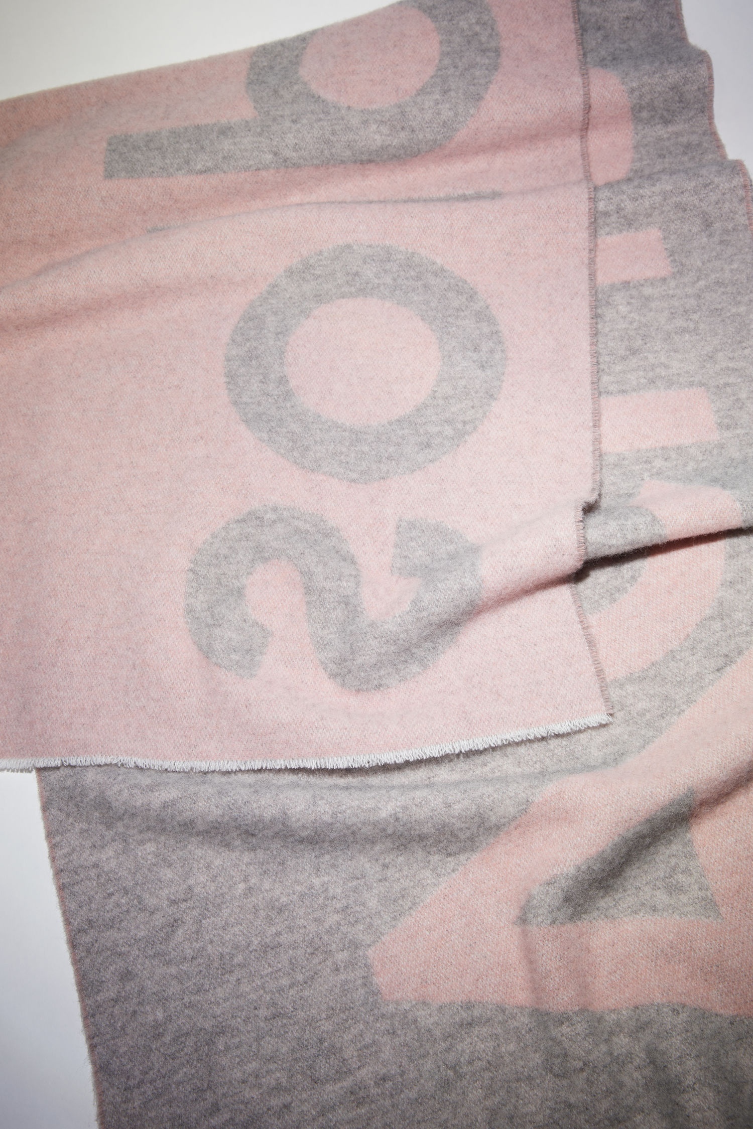 Logo jacquard scarf - Light pink/grey - 4