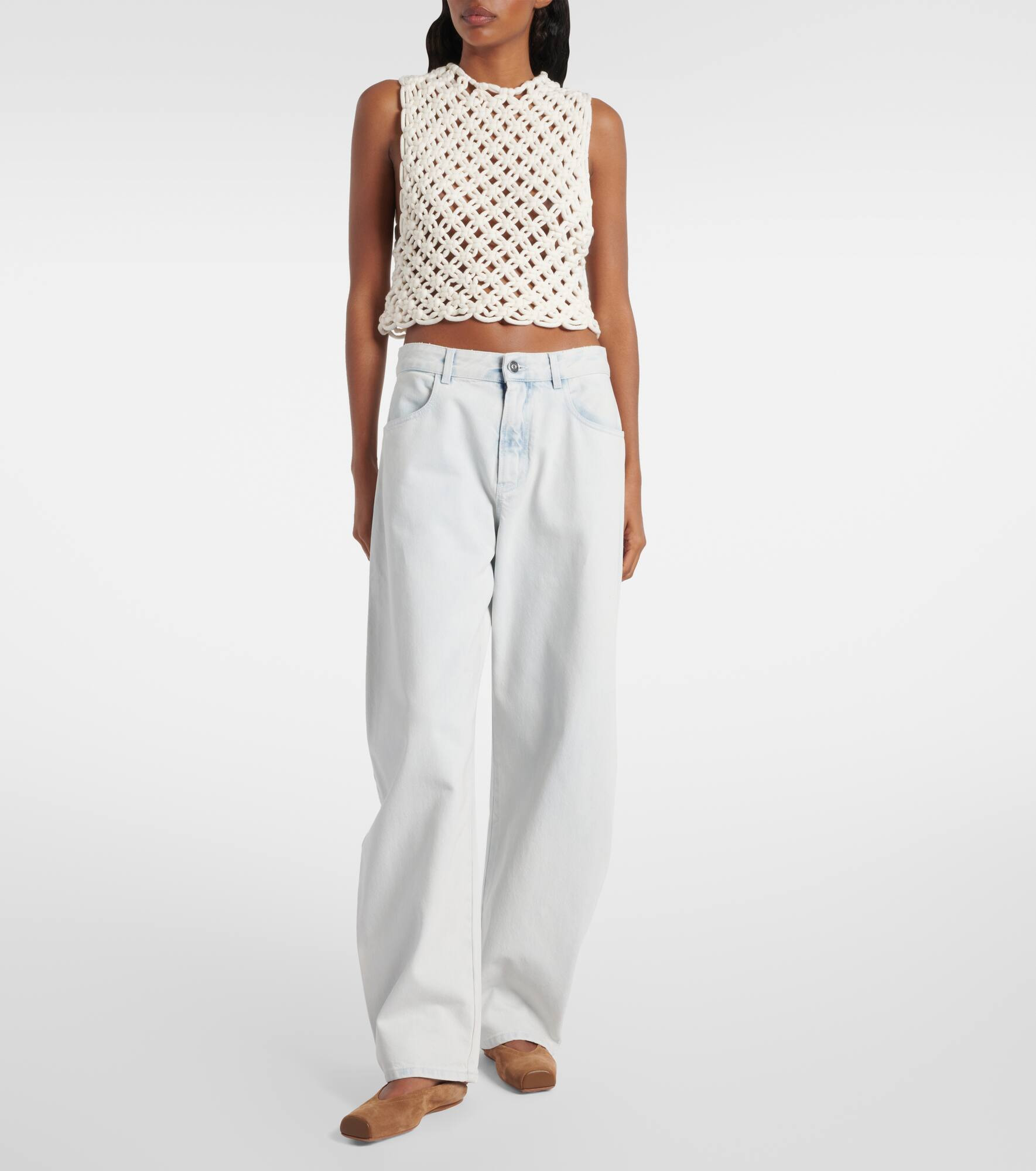 Low-rise barrel-leg jeans - 7