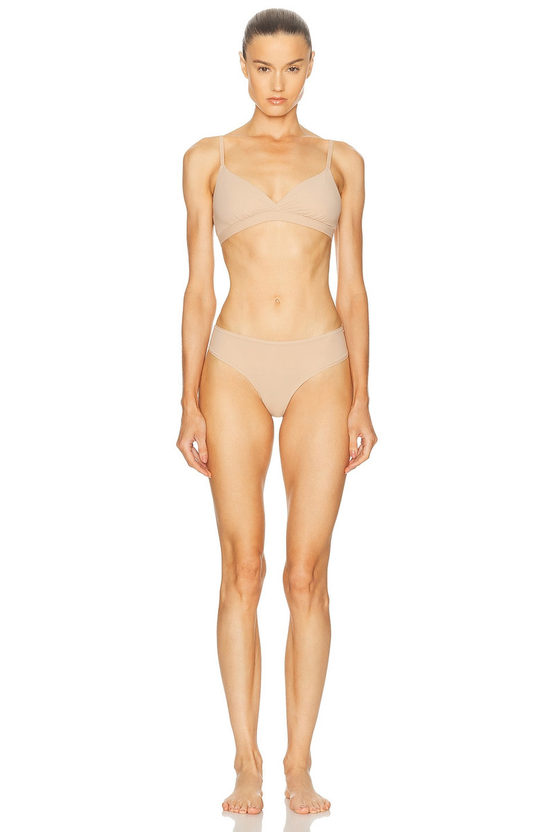 SKIMS Fits Everybody Thong outlook