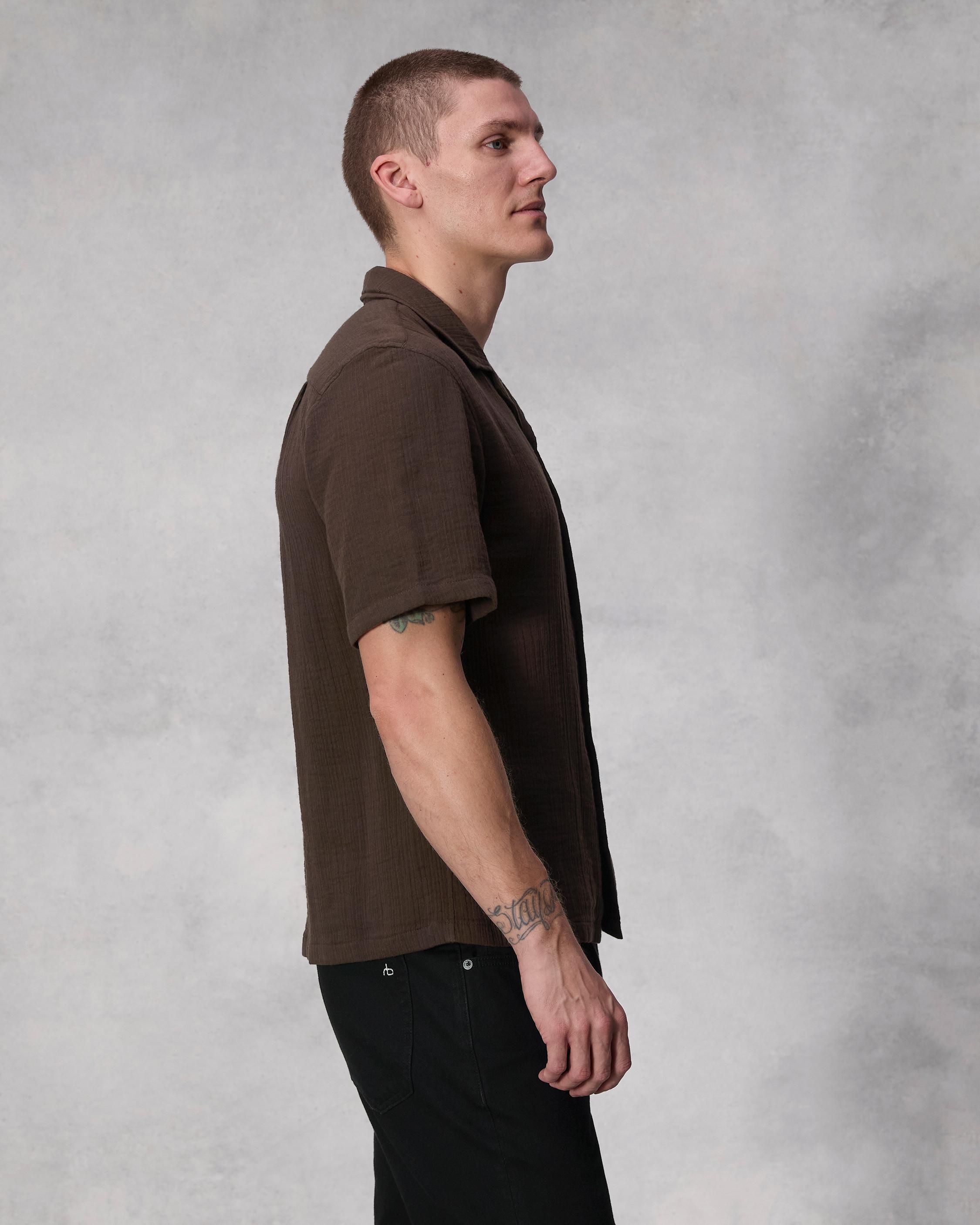 Avery Resort Gauze Shirt
Relaxed Fit Button Down - 4