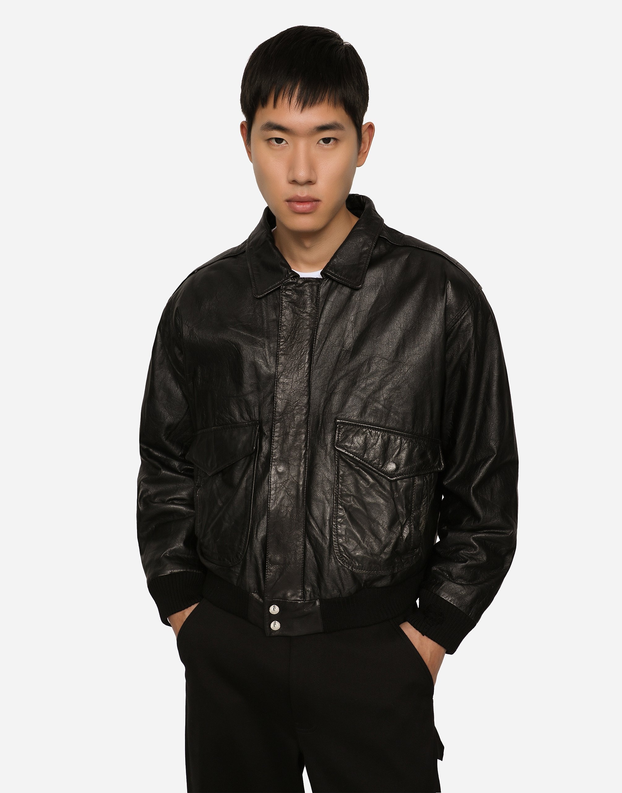 Vintage leather jacket with branded tag - 2