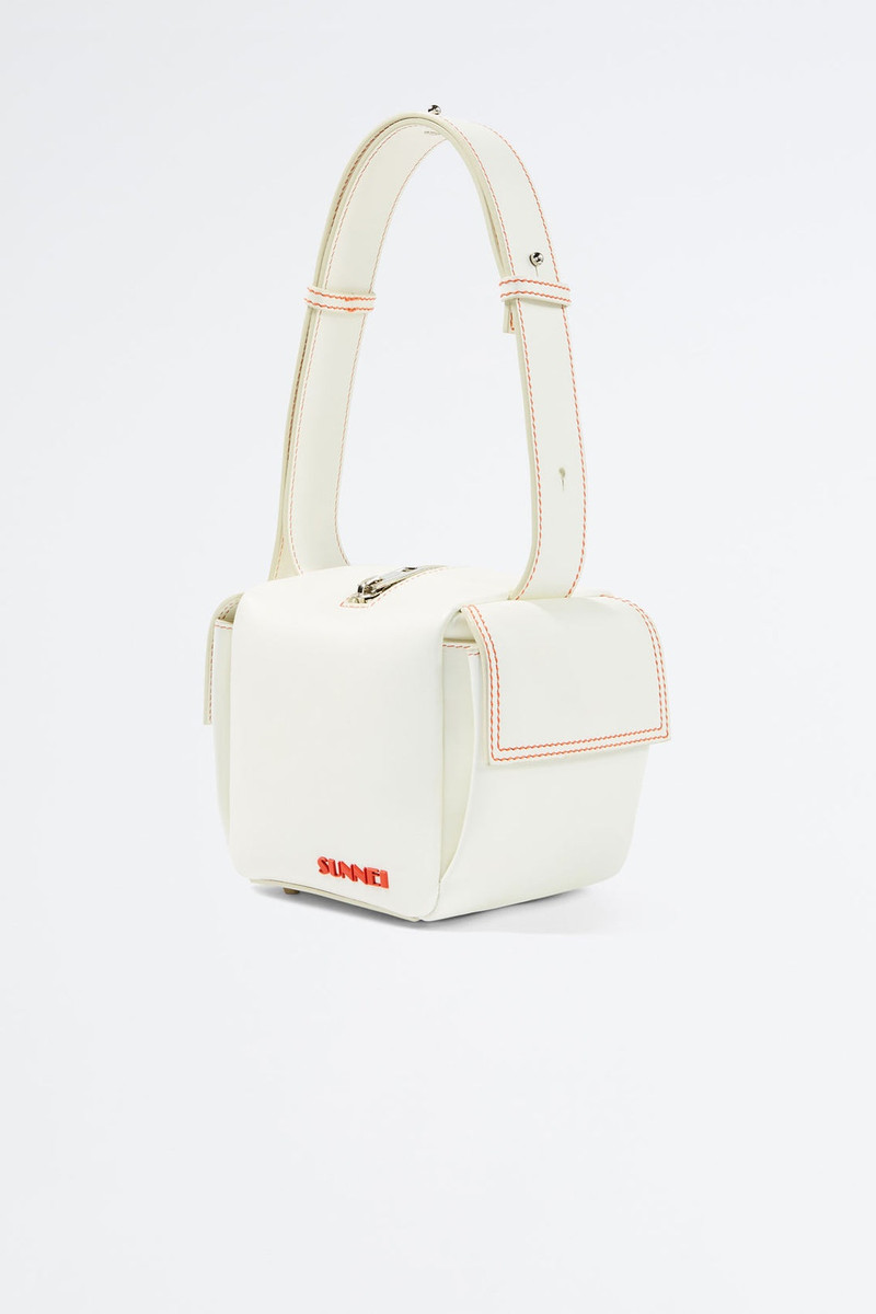 WHITE LACUBETTO BAG 3