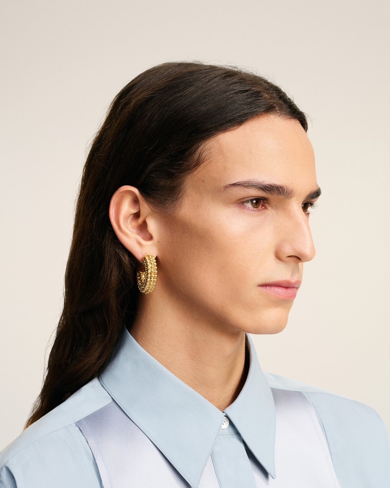 AMI Paris GOLD BRASS PEARL EARRINGS outlook