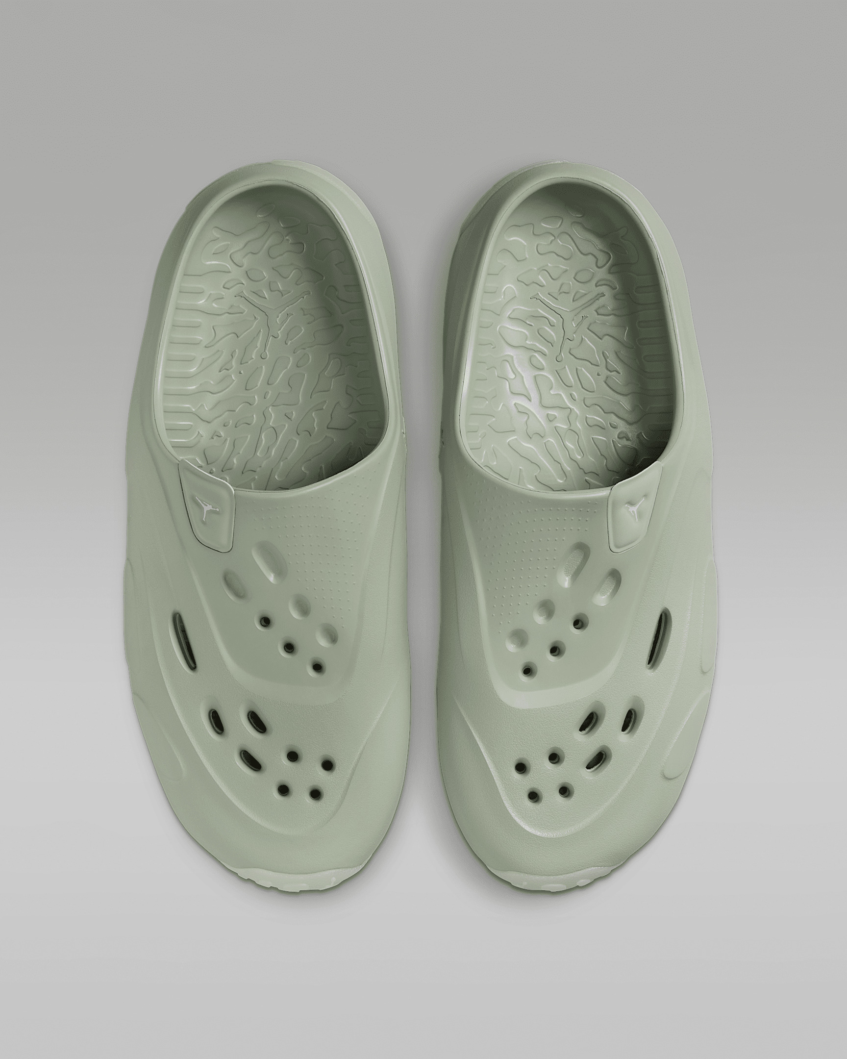 Jordan Roam Slides - 5