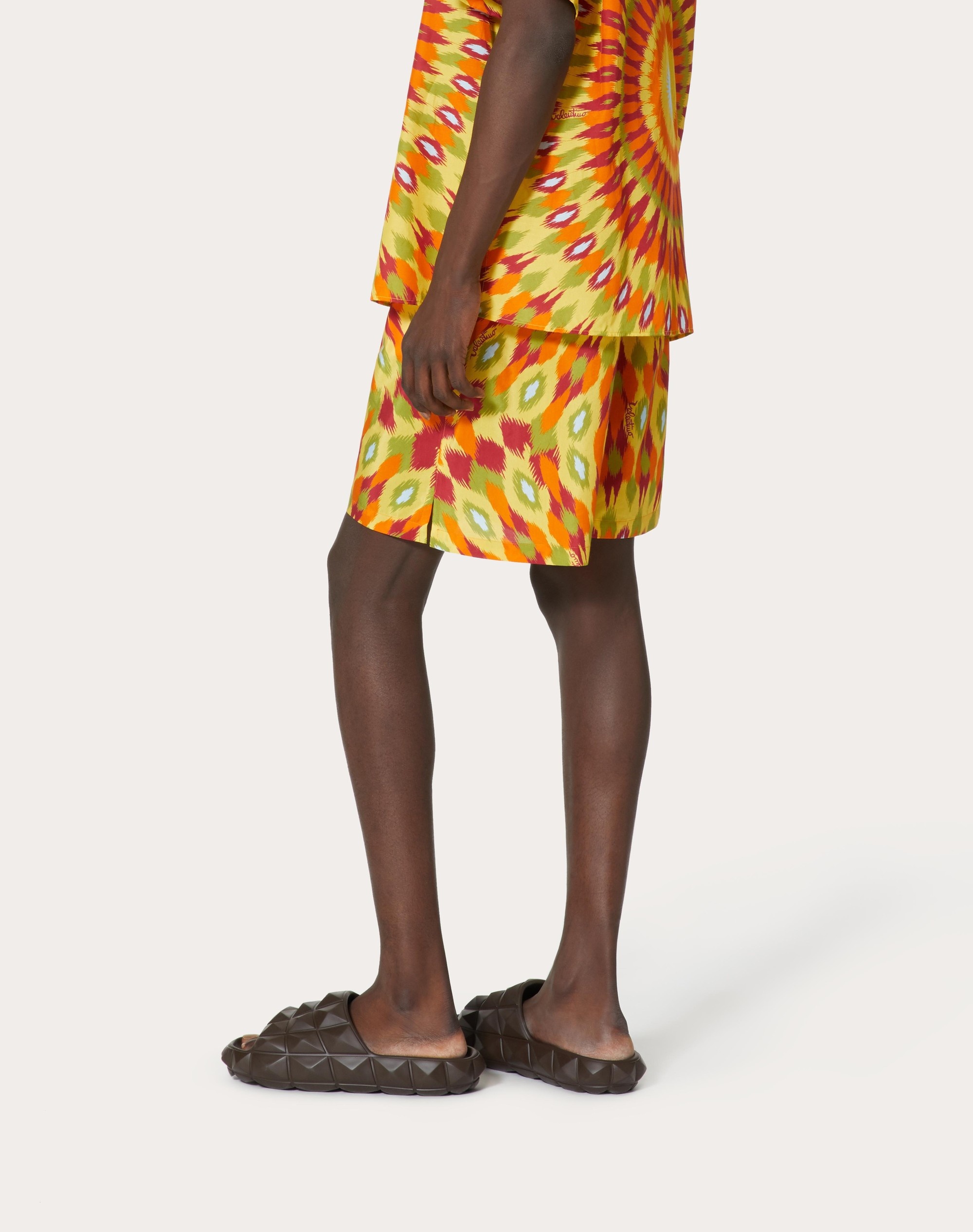 SILK AND COTTON BERMUDA SHORTS WITH ROUND RAIN PRINT - 4