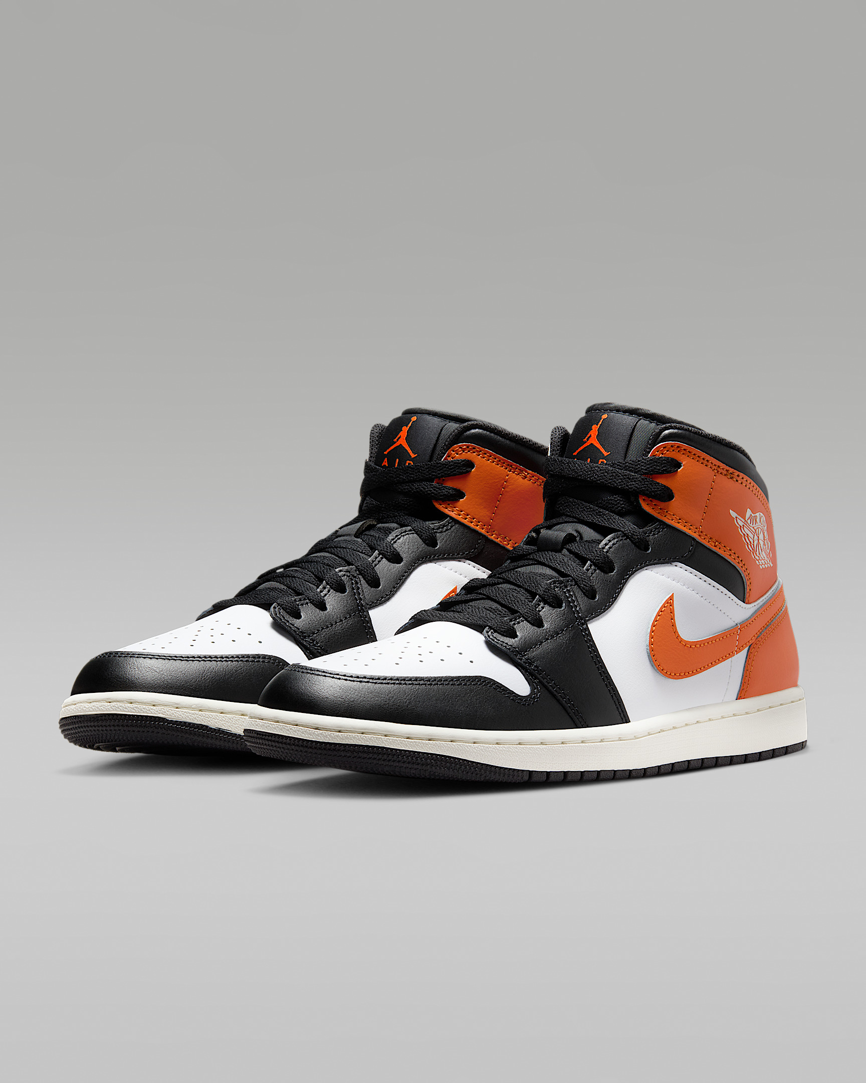 Air Jordan 1 Mid Men's Shoes - 5