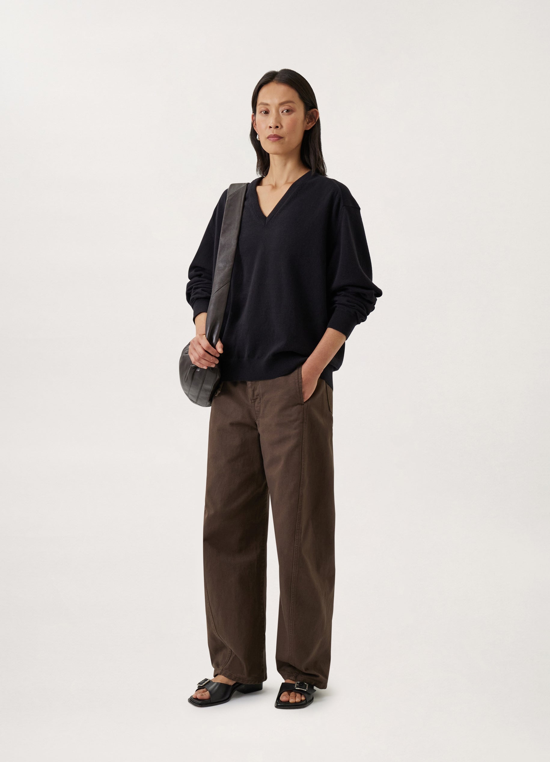 V-NECK JUMPER - 10