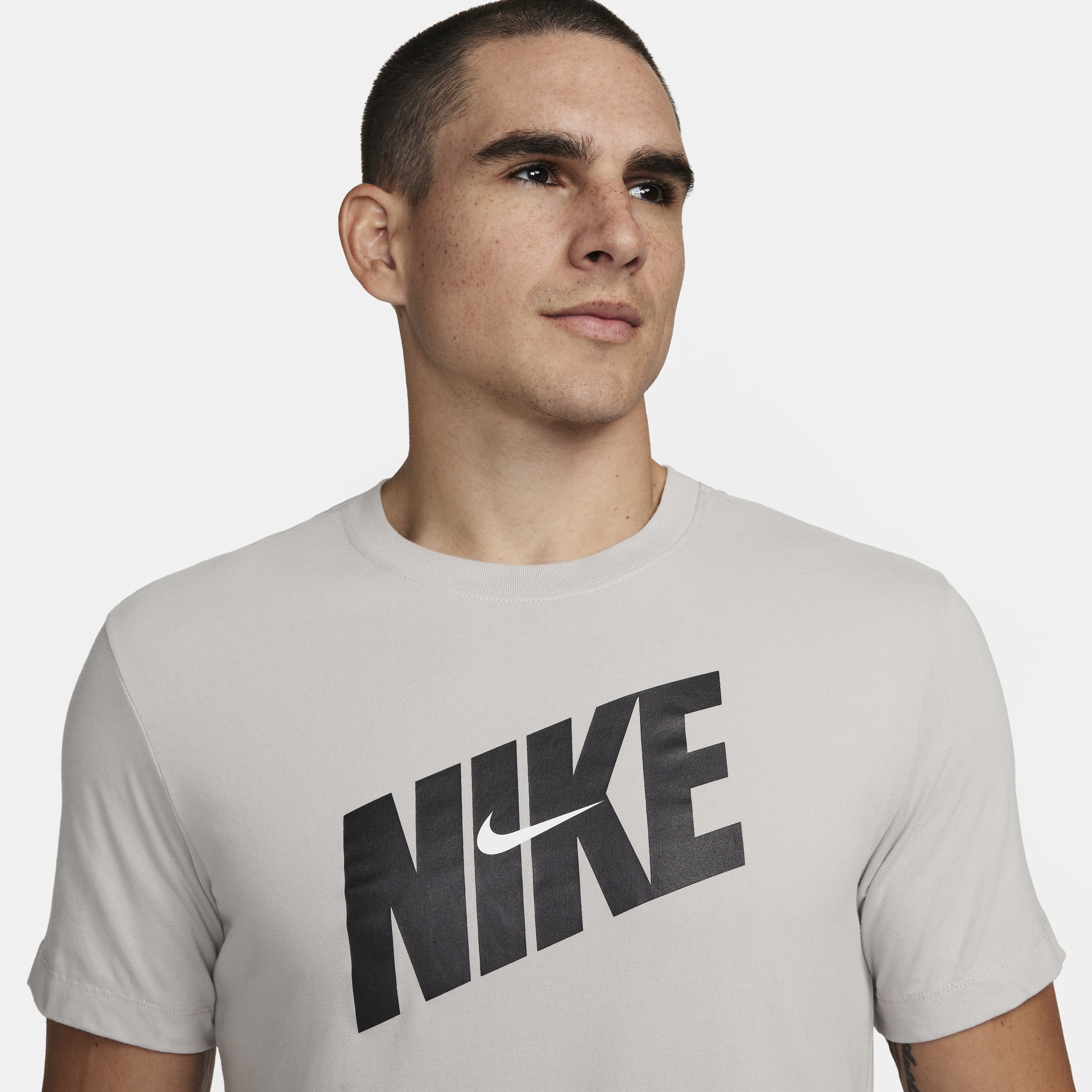 Nike Men's Dri-FIT Fitness T-Shirt - 3