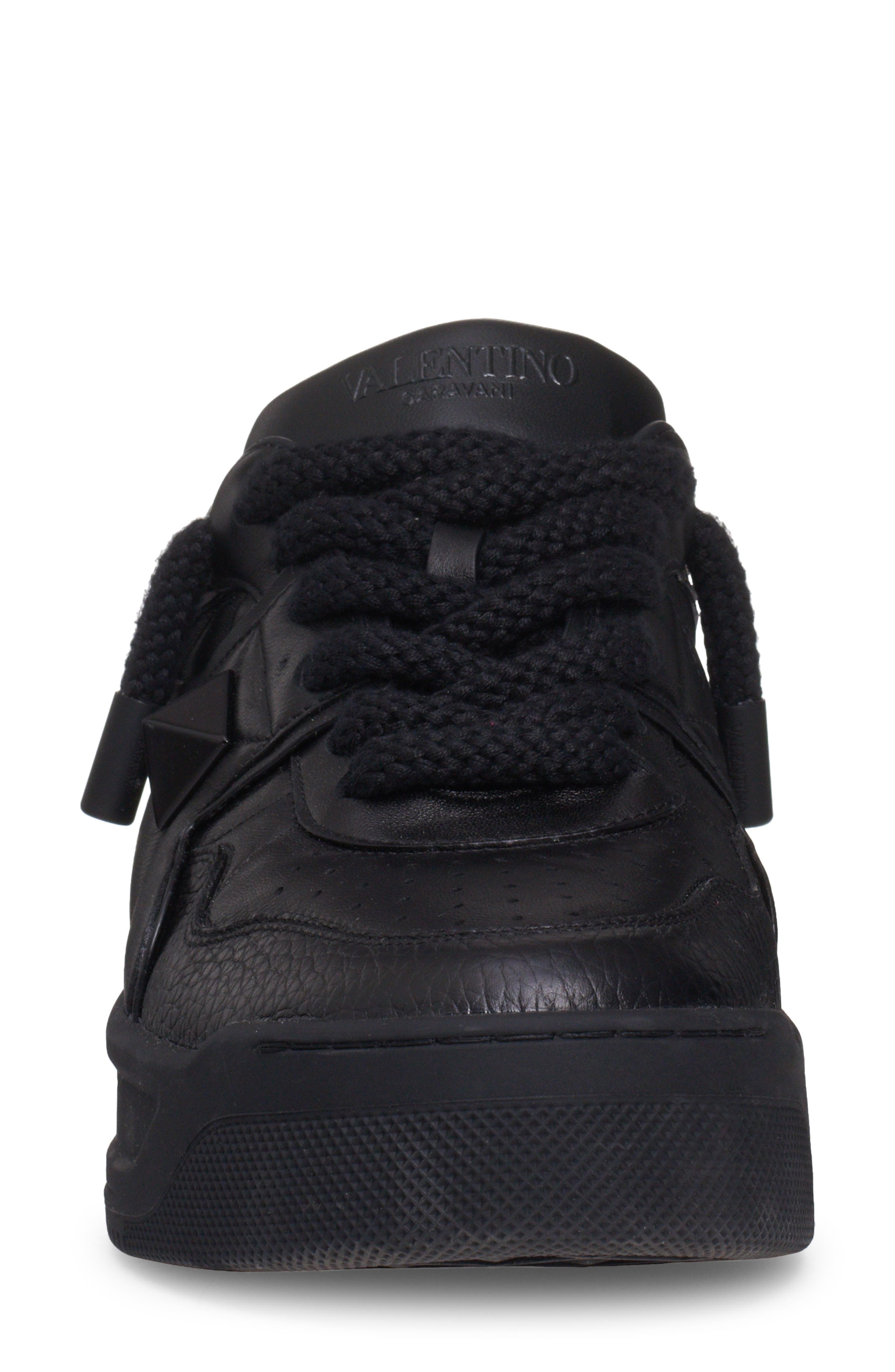 One-Stud Low Top Sneaker - 4