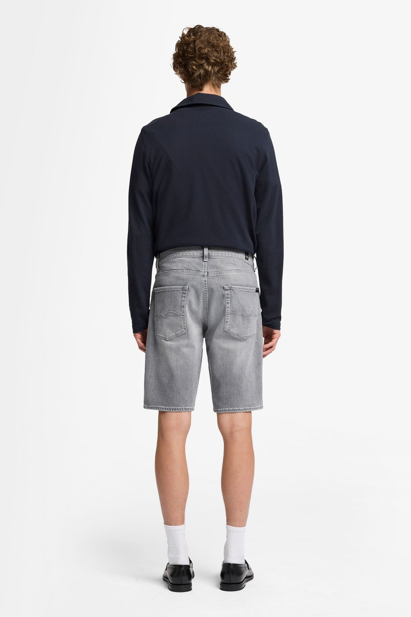 REGULAR SHORT in Denim 5