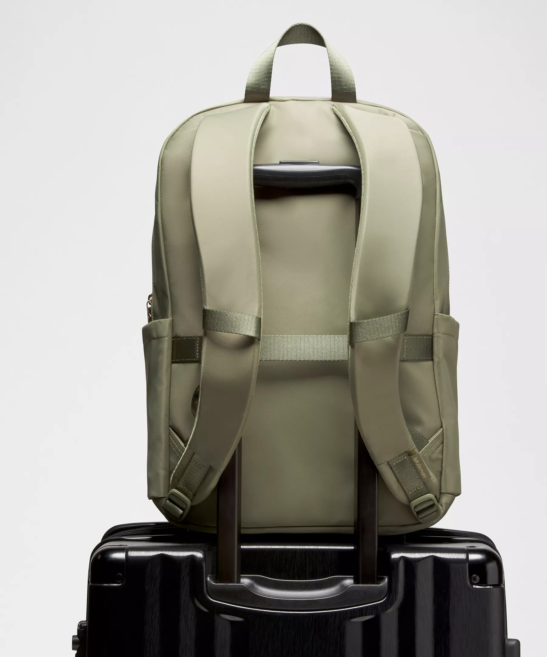 Everywhere Backpack 22L *Metal Hardware - 6