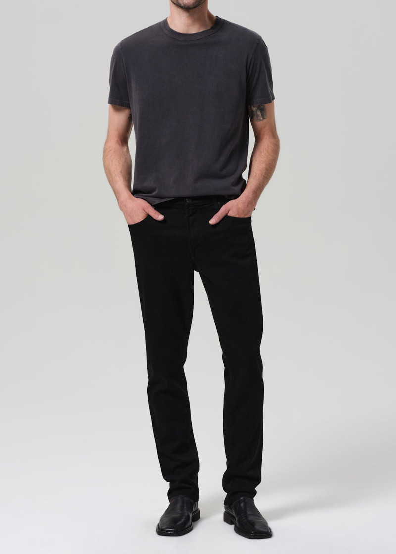 Citizens of Humanity Gage Slim Straight Perform
In Raven outlook