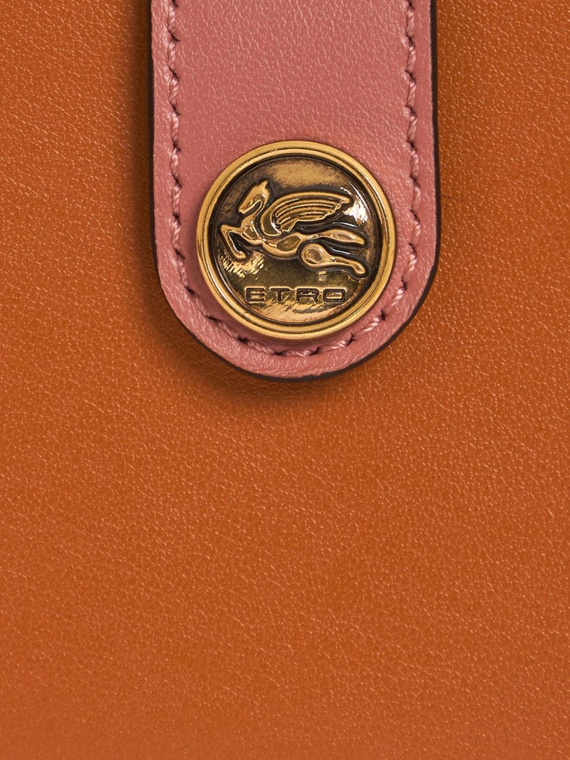 small leather wallet 4