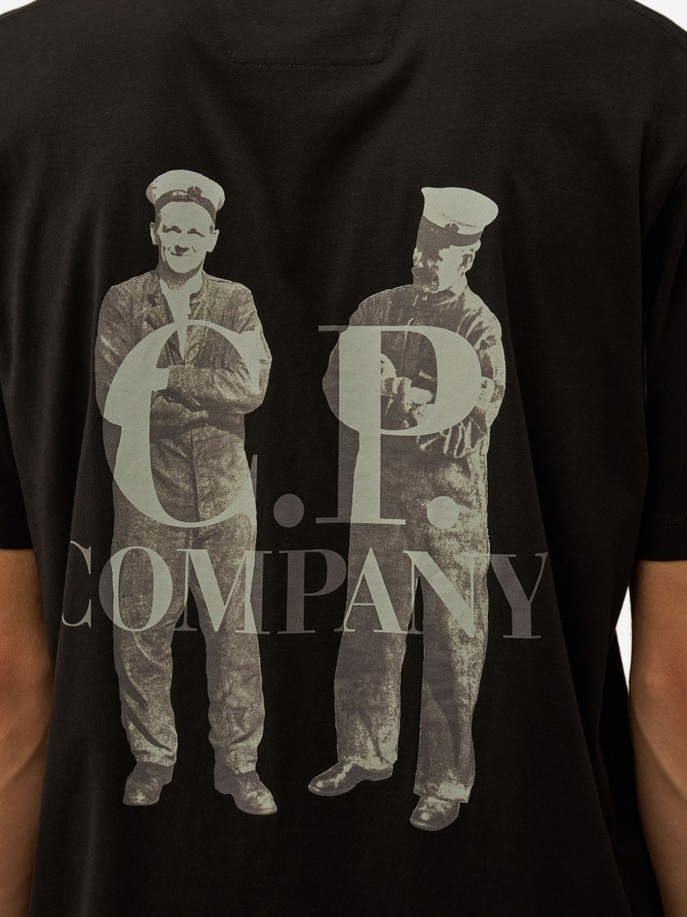 logo-print graphic-print T-shirt - 5