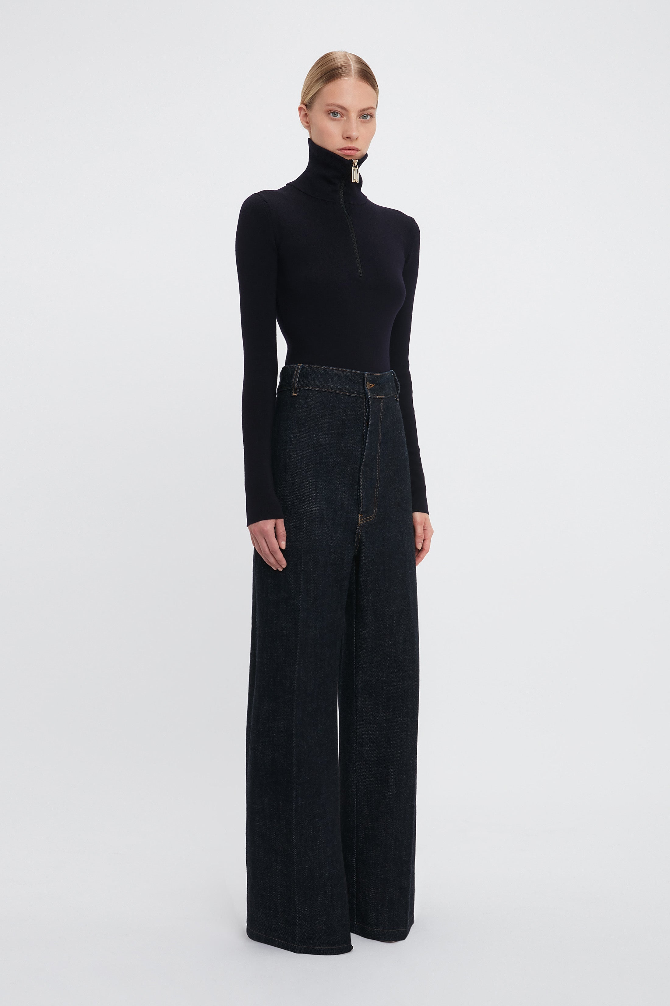Cargo Jean In Dark Indigo Rinse - 3