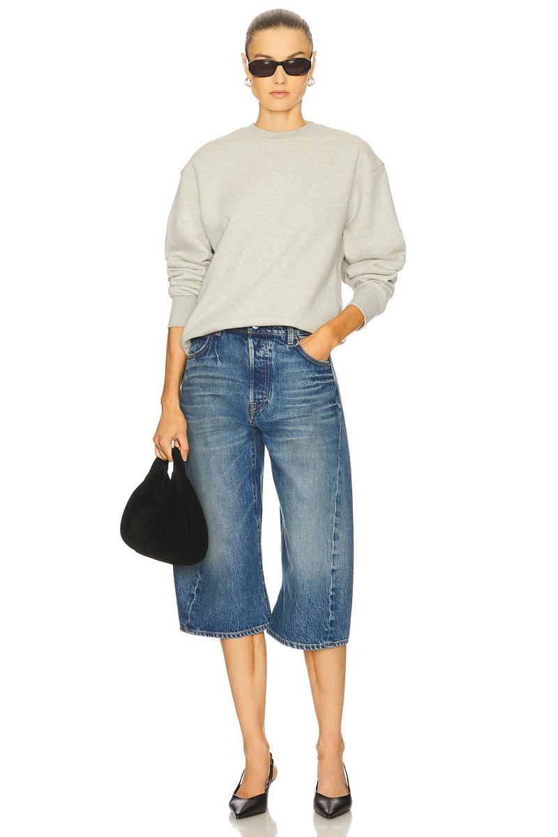 Essential Crew Neck Sweatshirt 4