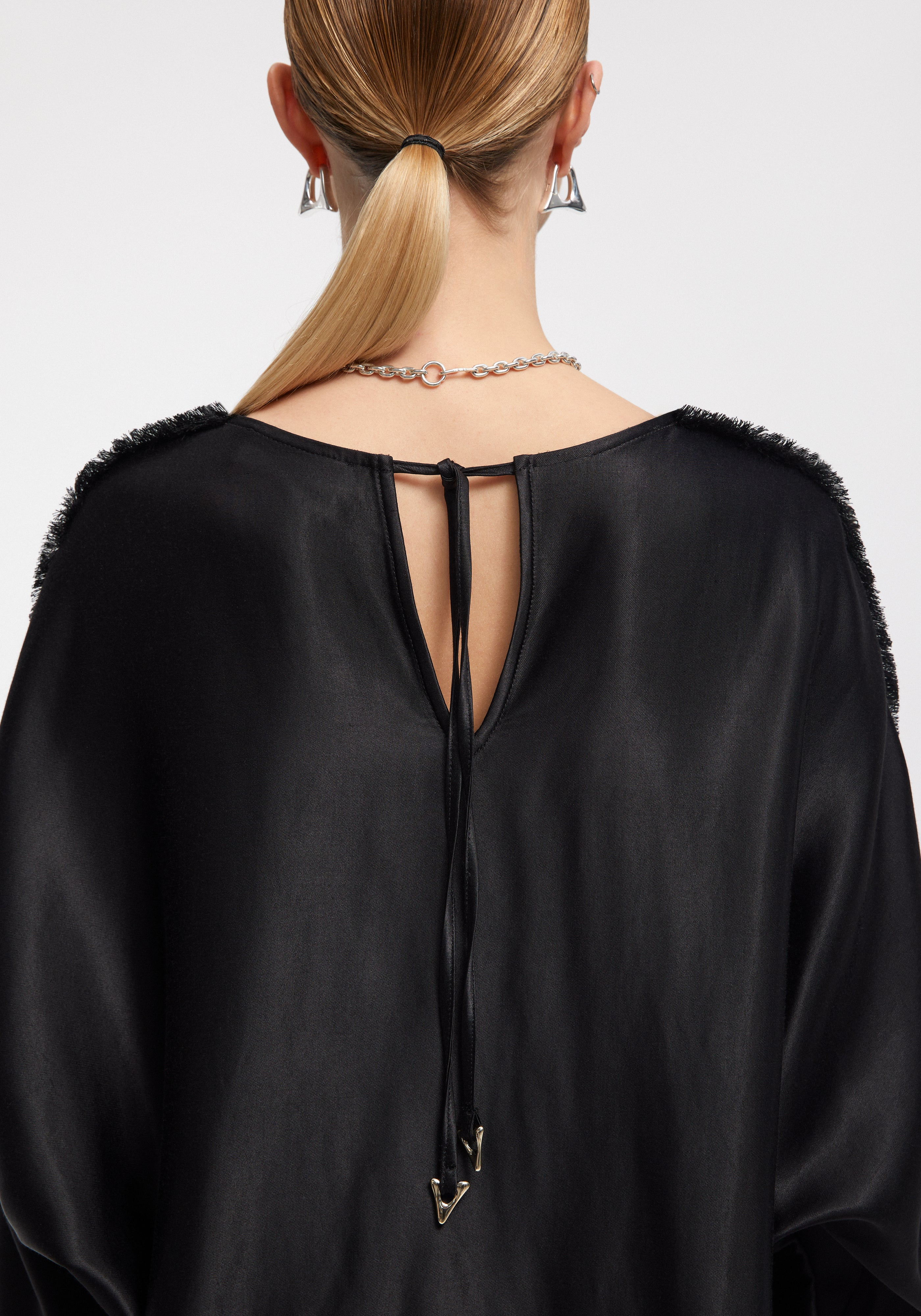 DITTI
Satin long-sleeved dress with frayed seam - 4