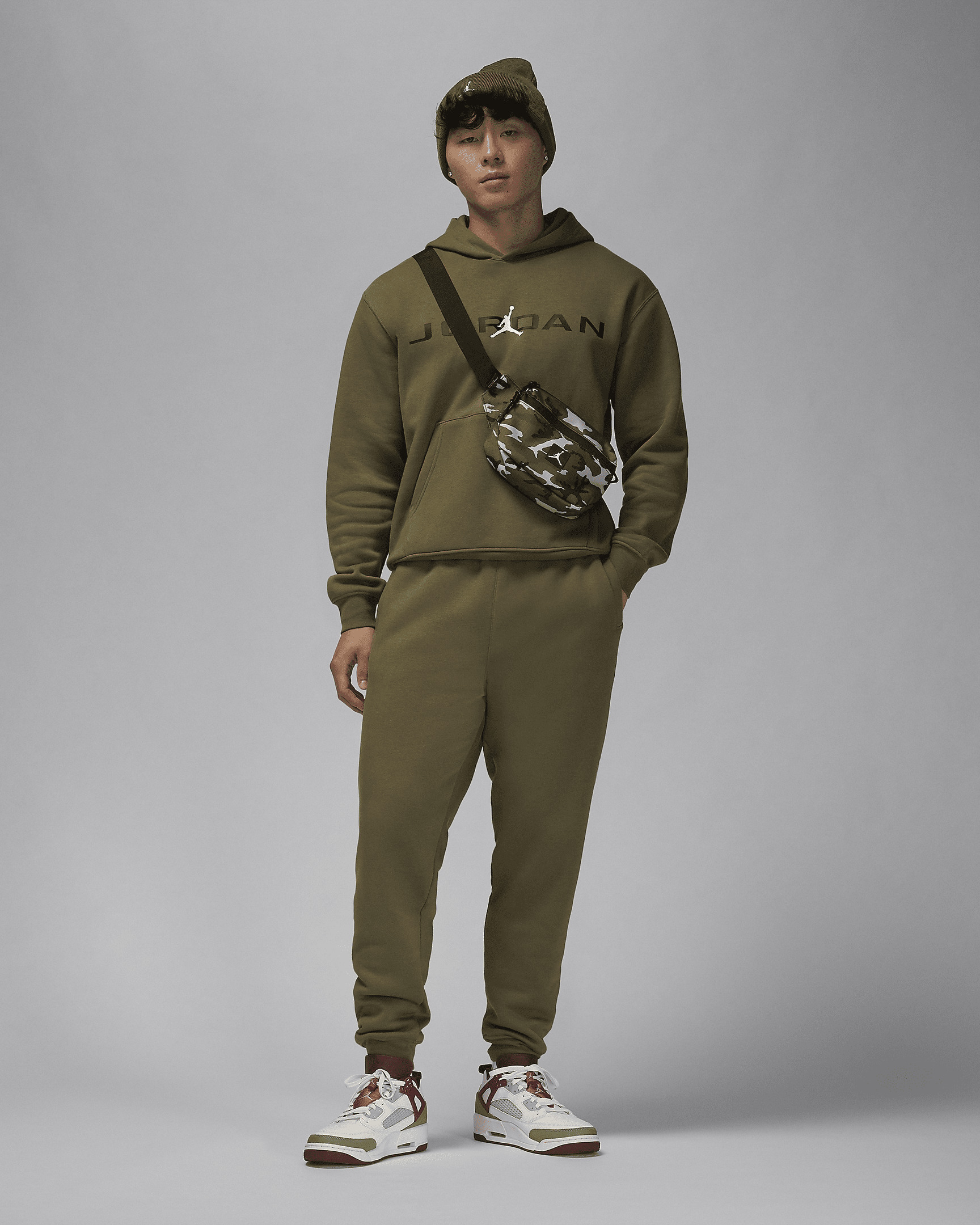 Jordan Essentials Men's Fleece Hoodie - 6