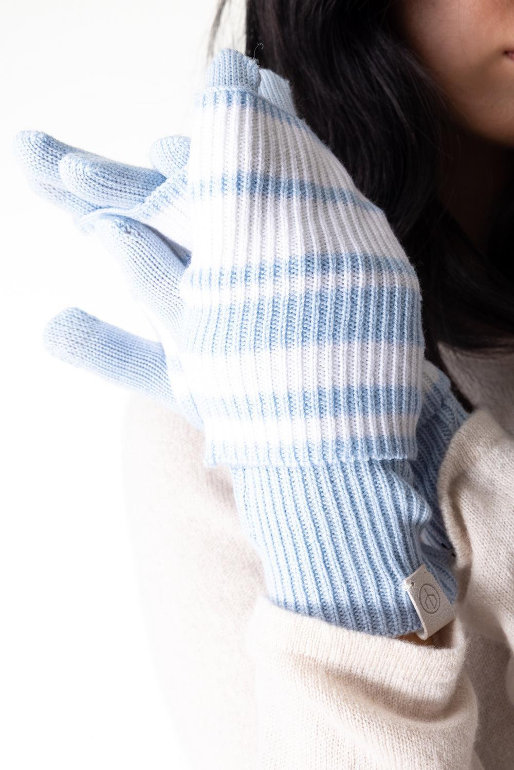 Blake Gloves - Light Blue - 3