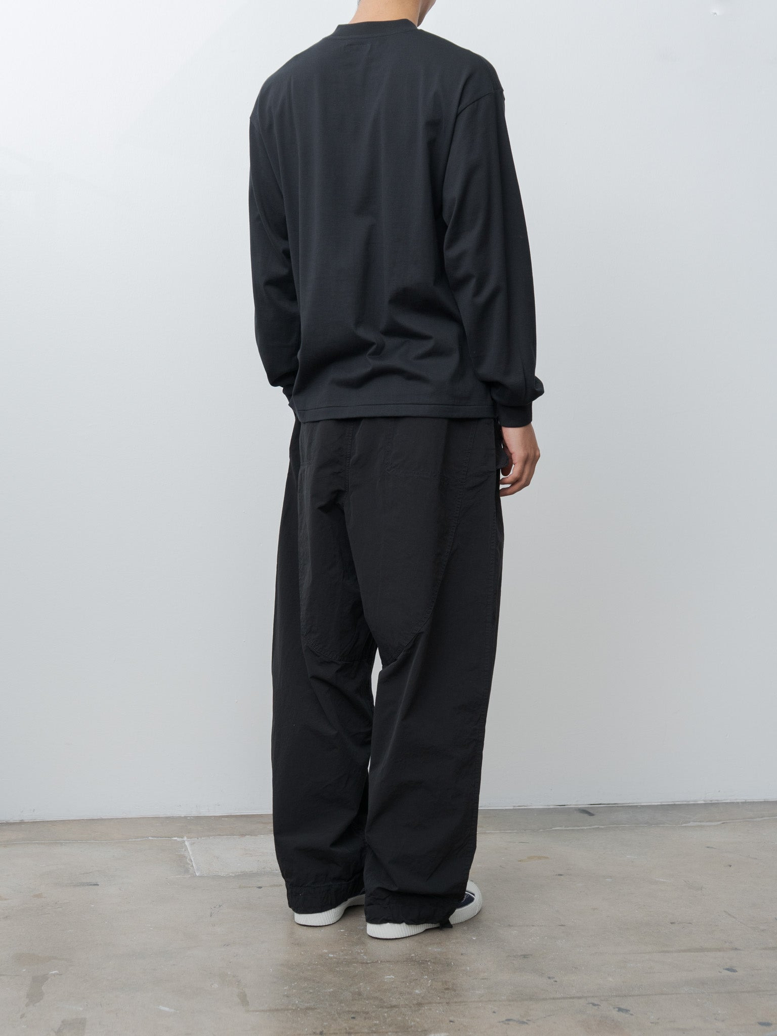 Suvin Supima Tube L/S Tee Light - Black - 4