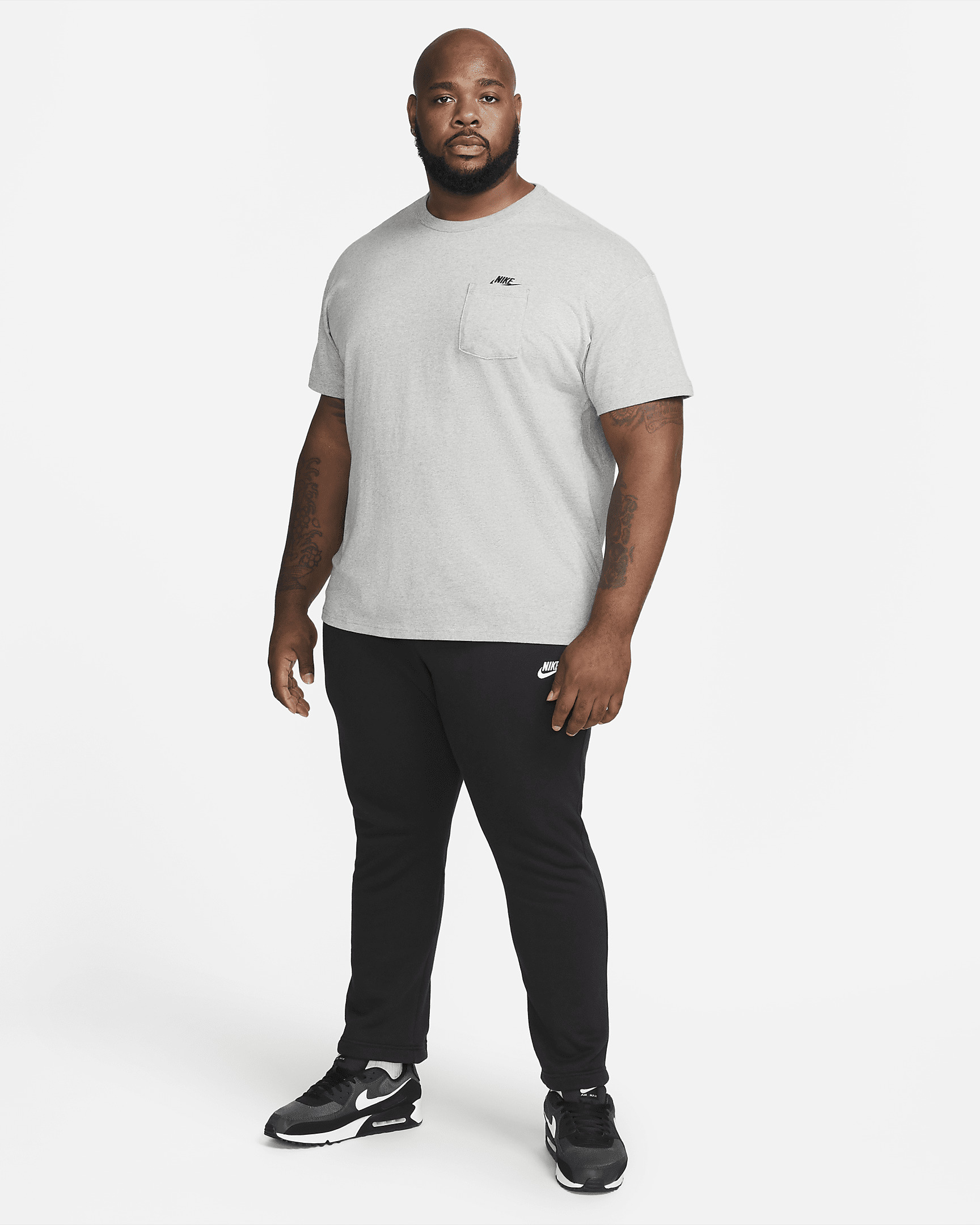 Nike Sportswear Premium Essentials Men's Pocket T-Shirt - 10