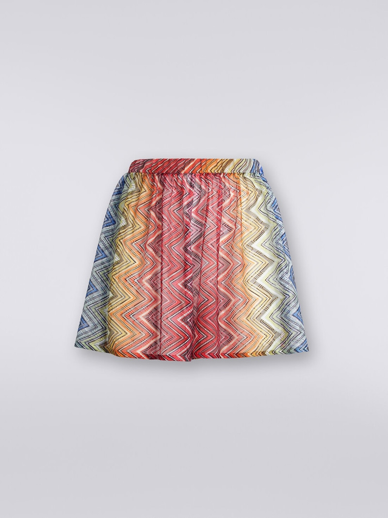Swimming shorts in zigzag print fabric 1