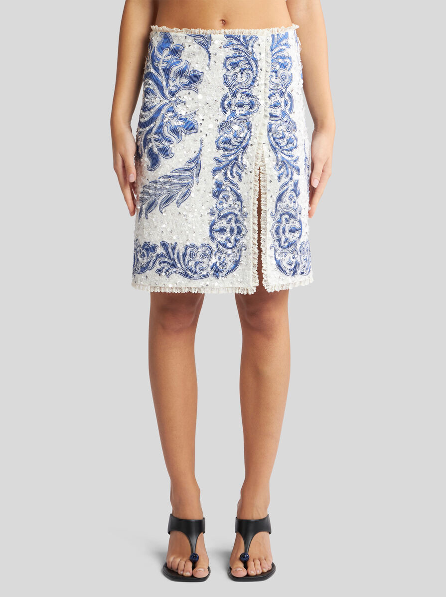 STRAIGHT-CUT SKIRT WITH SEQUIN EMBROIDERY - 2