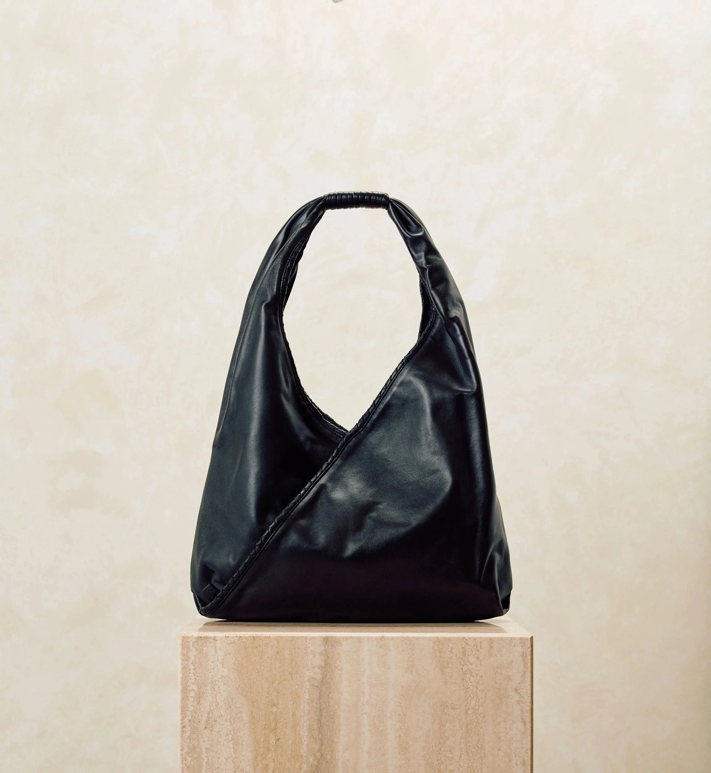 BRYANT HOBO BAG | BLACK - 1