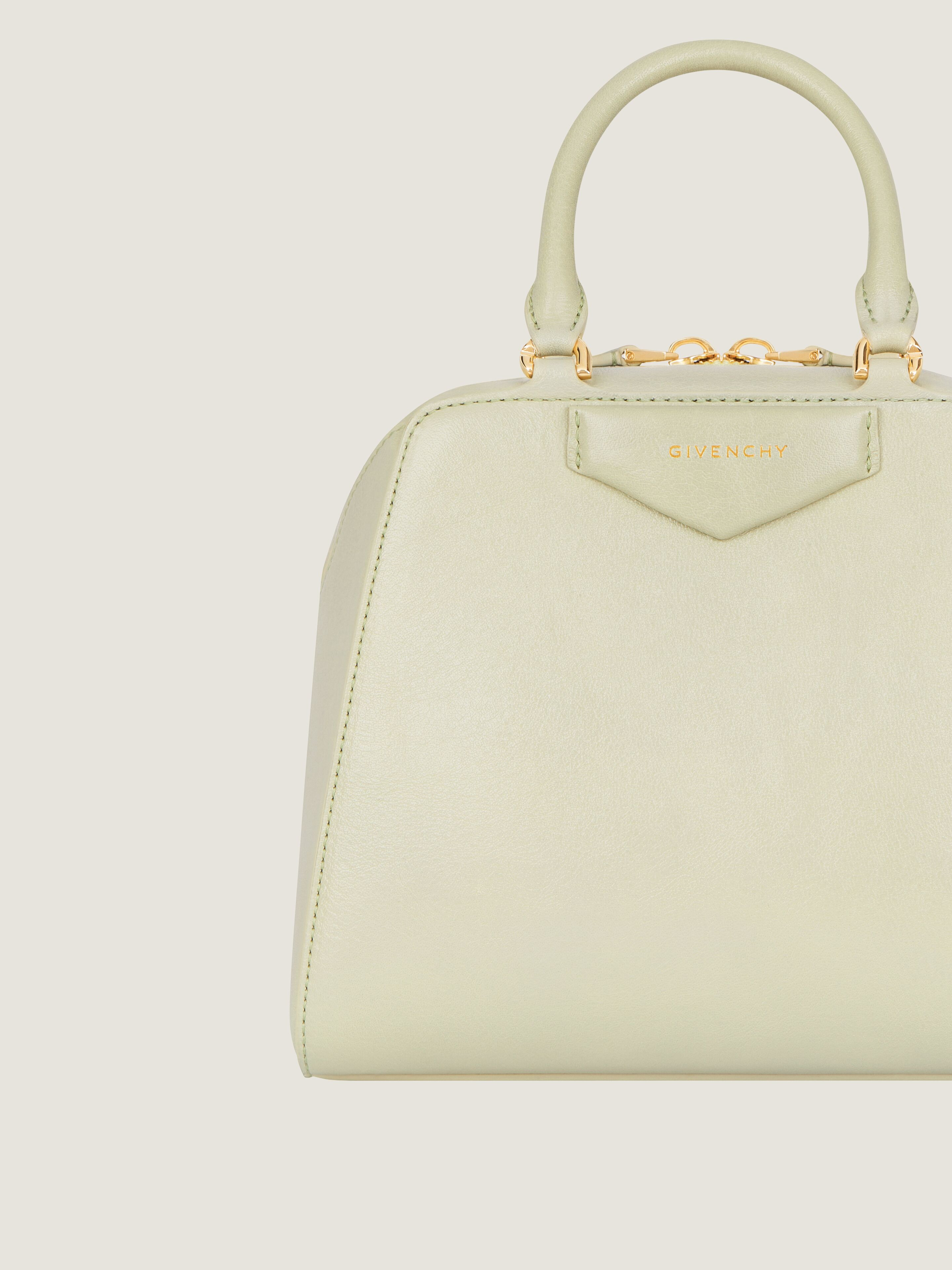 MINI ANTIGONA CUBE BAG IN LEATHER - 5