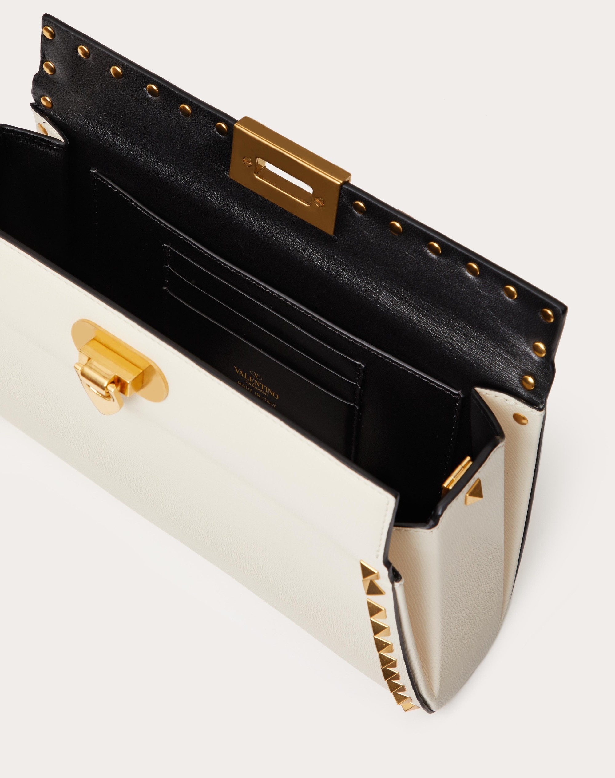 ROCKSTUD GRAINY CALFSKIN CROSSBODY BAG - 4