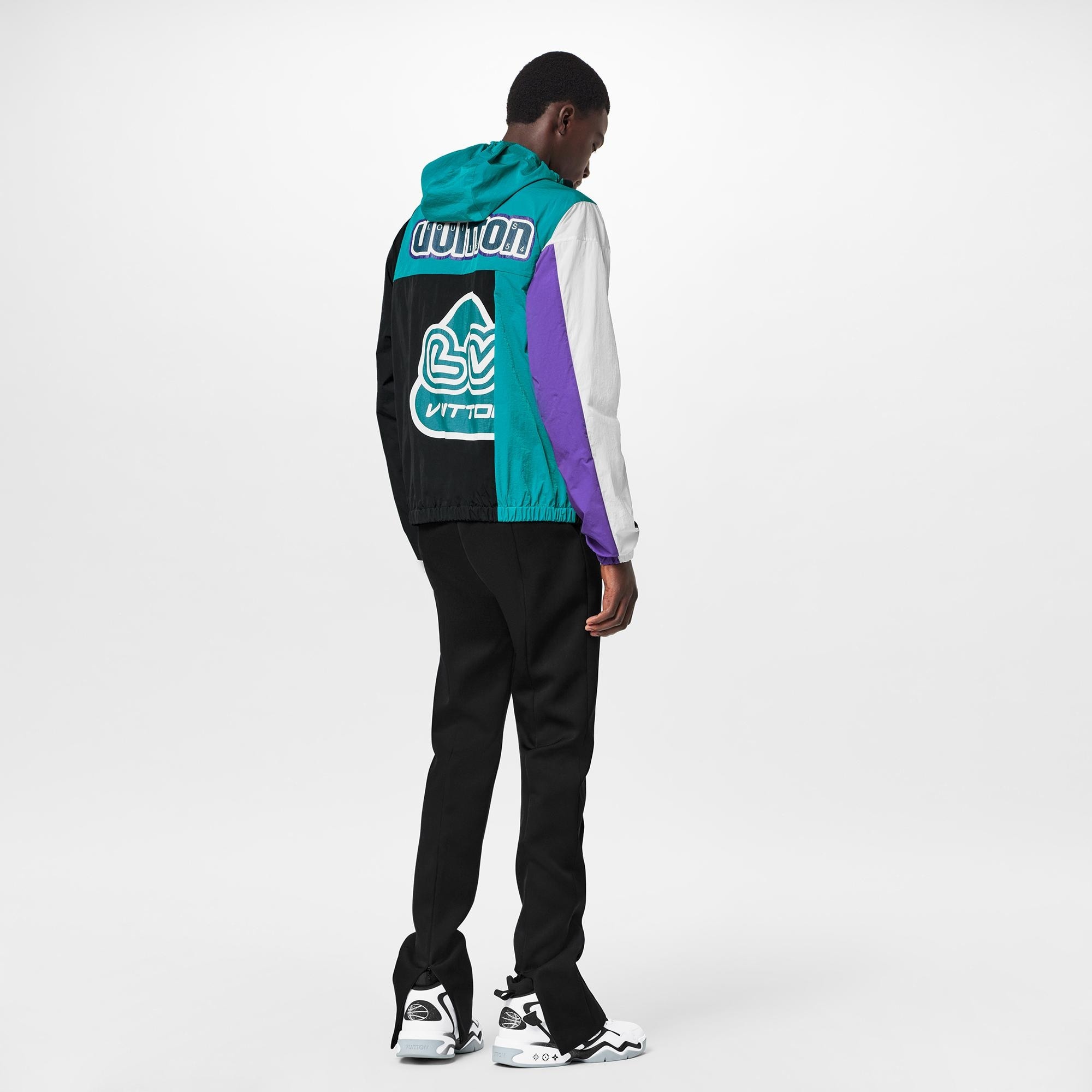Light Windbreaker - 3