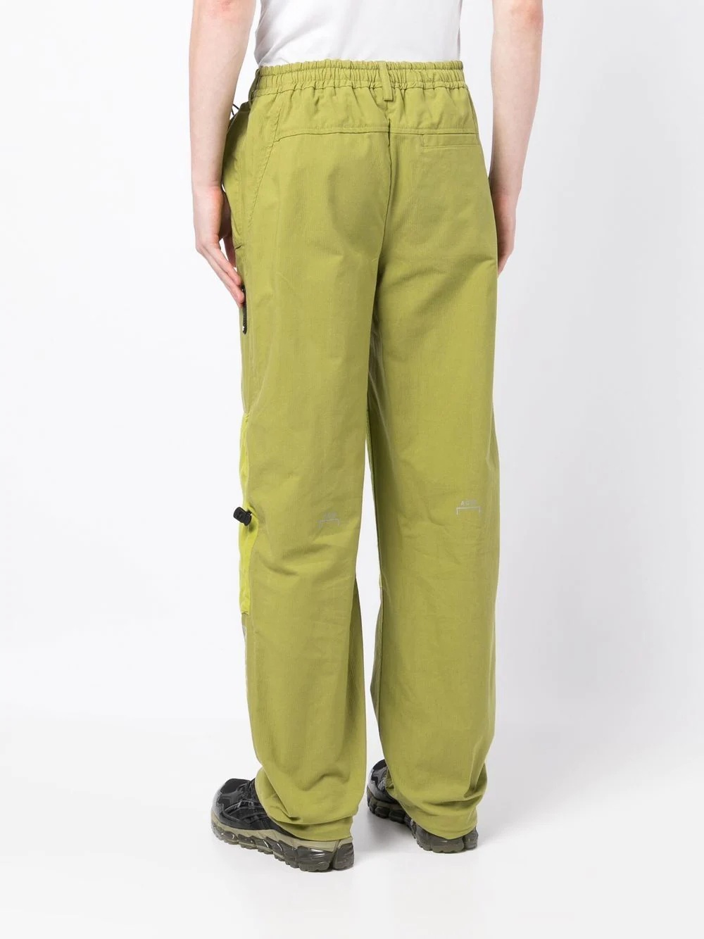 contrast-panel cargo trousers - 4