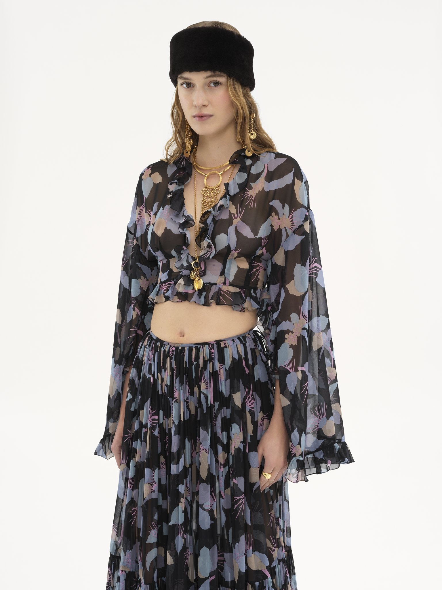 CROPPED V-NECK TOP IN SILK GEORGETTE - 4